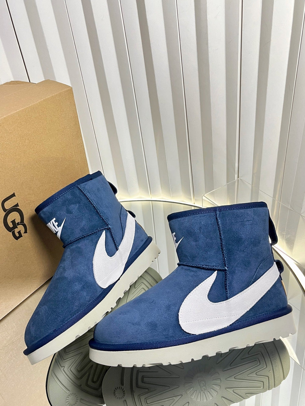 UGG x Nike Boots Blue Suede 548549