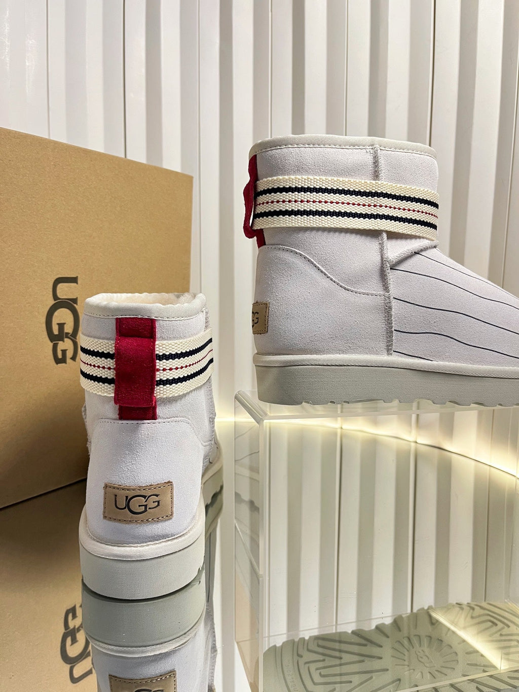 UGG x FILA Boots White Suede 548550