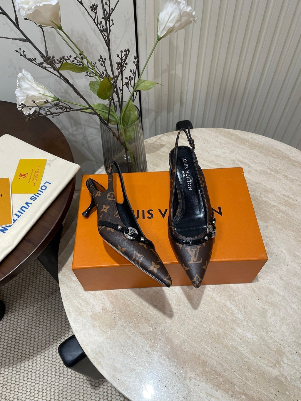 HIGH SLINGBACKS 5 CM IN CHOCOLATE BROWN MONOGRAM CALFSKIN