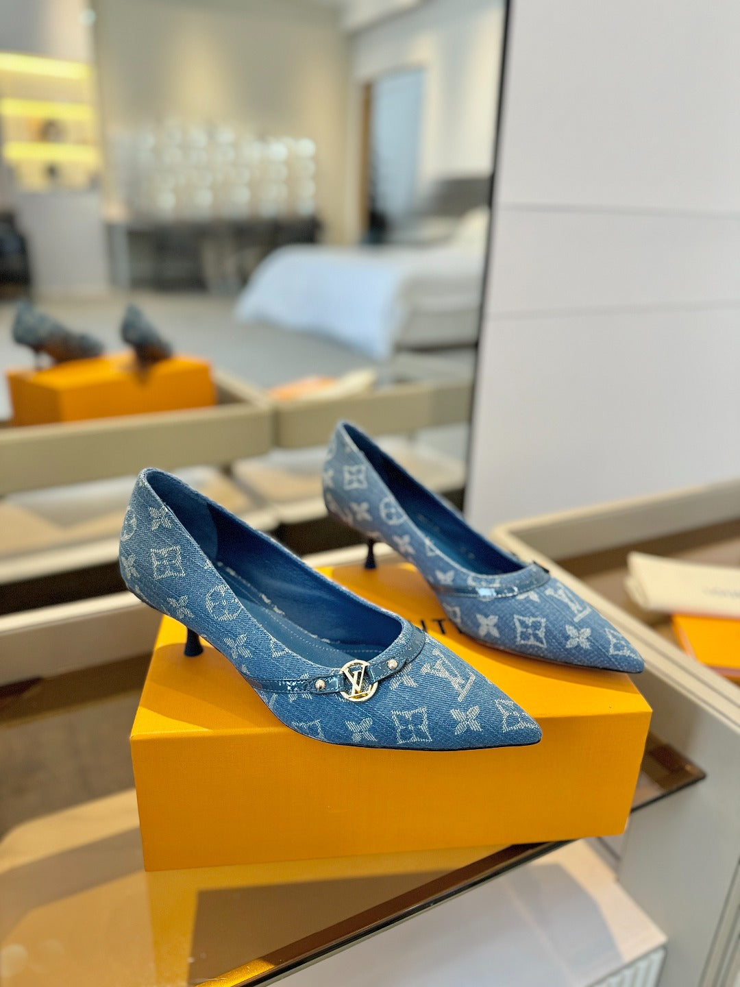 6AM 5.5cm Blue Denim Pumps 241205