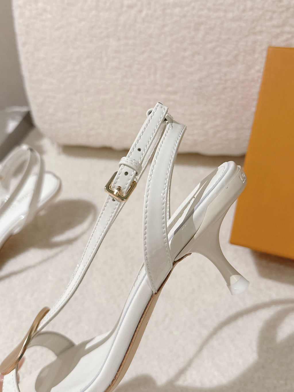 LV Sunkiss Sandals White Sheepskin 840383
