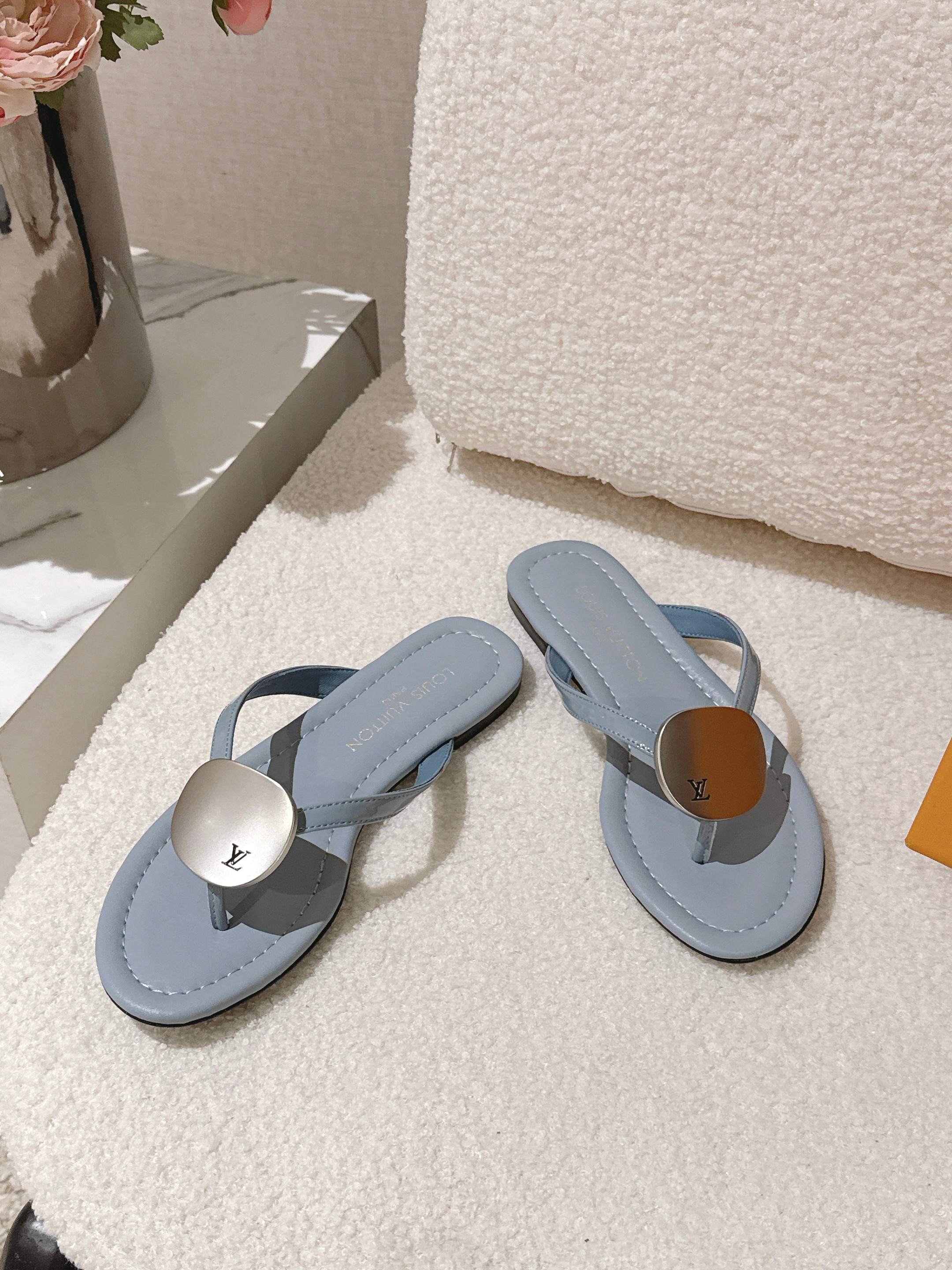 LV Sunkiss Mules Stale Blue Sheepskin 840384