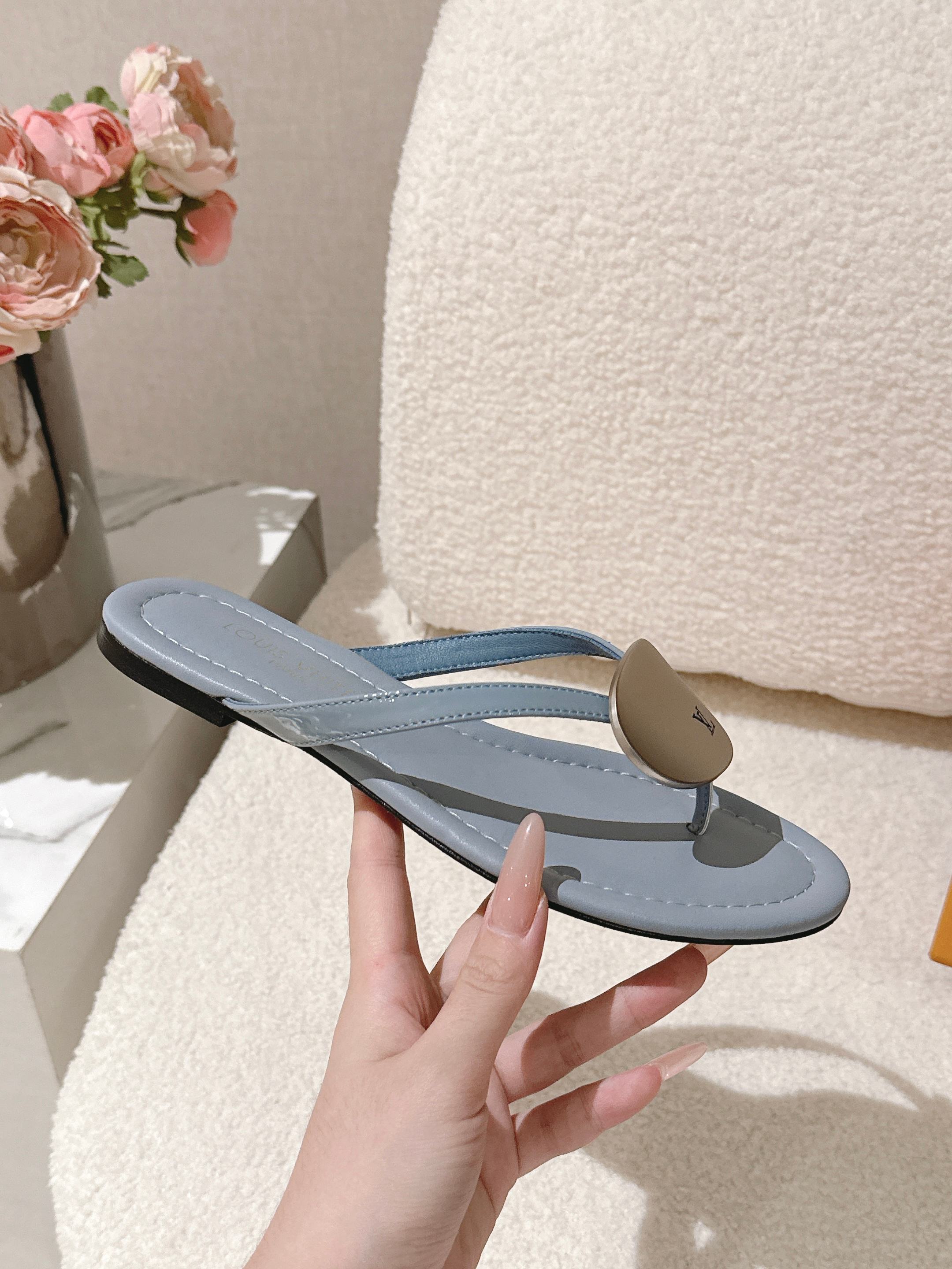 LV Sunkiss Mules Stale Blue Sheepskin 840384