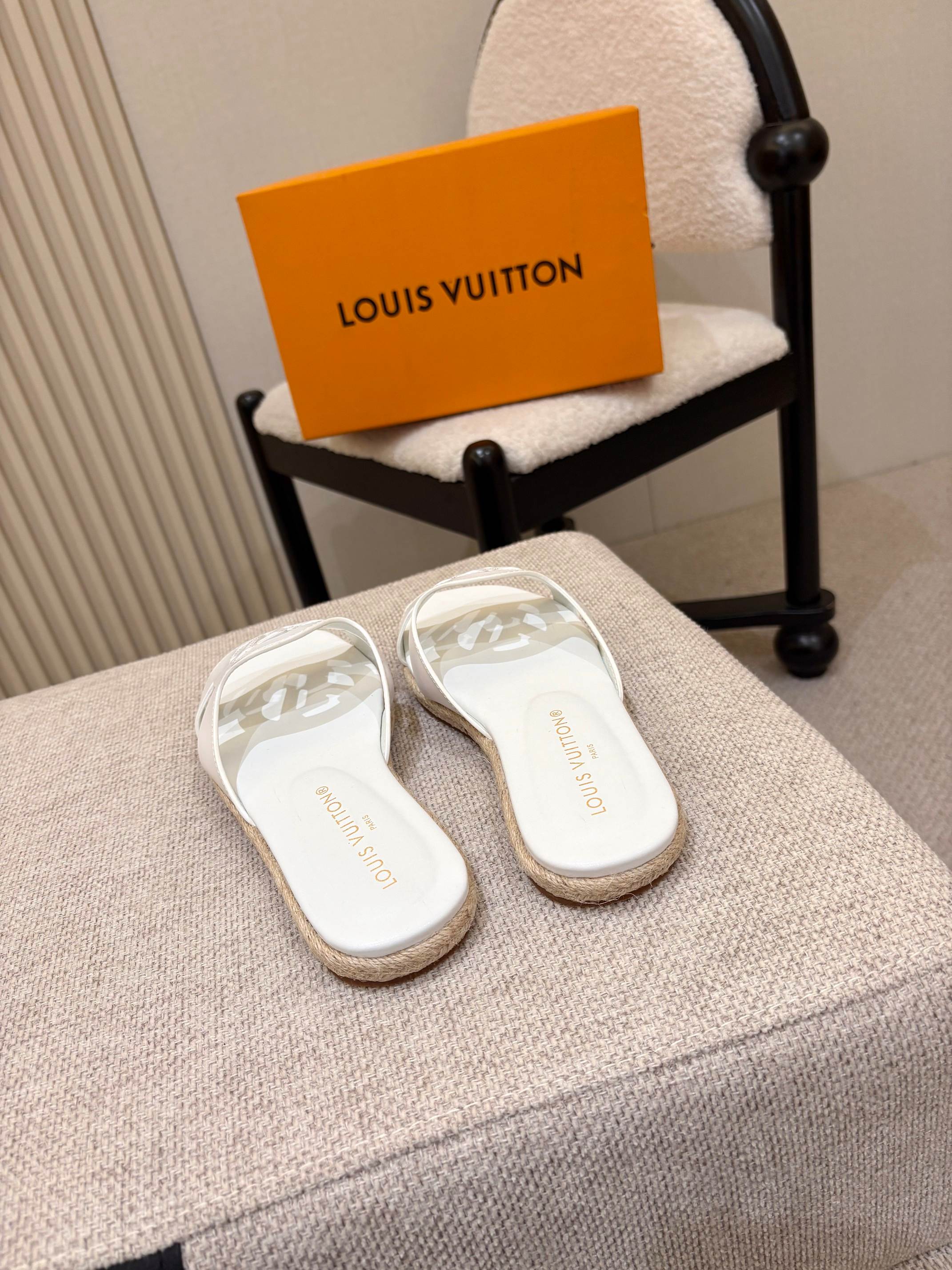 LV Isola Flat Mule Espadrille White Cowhide 847117