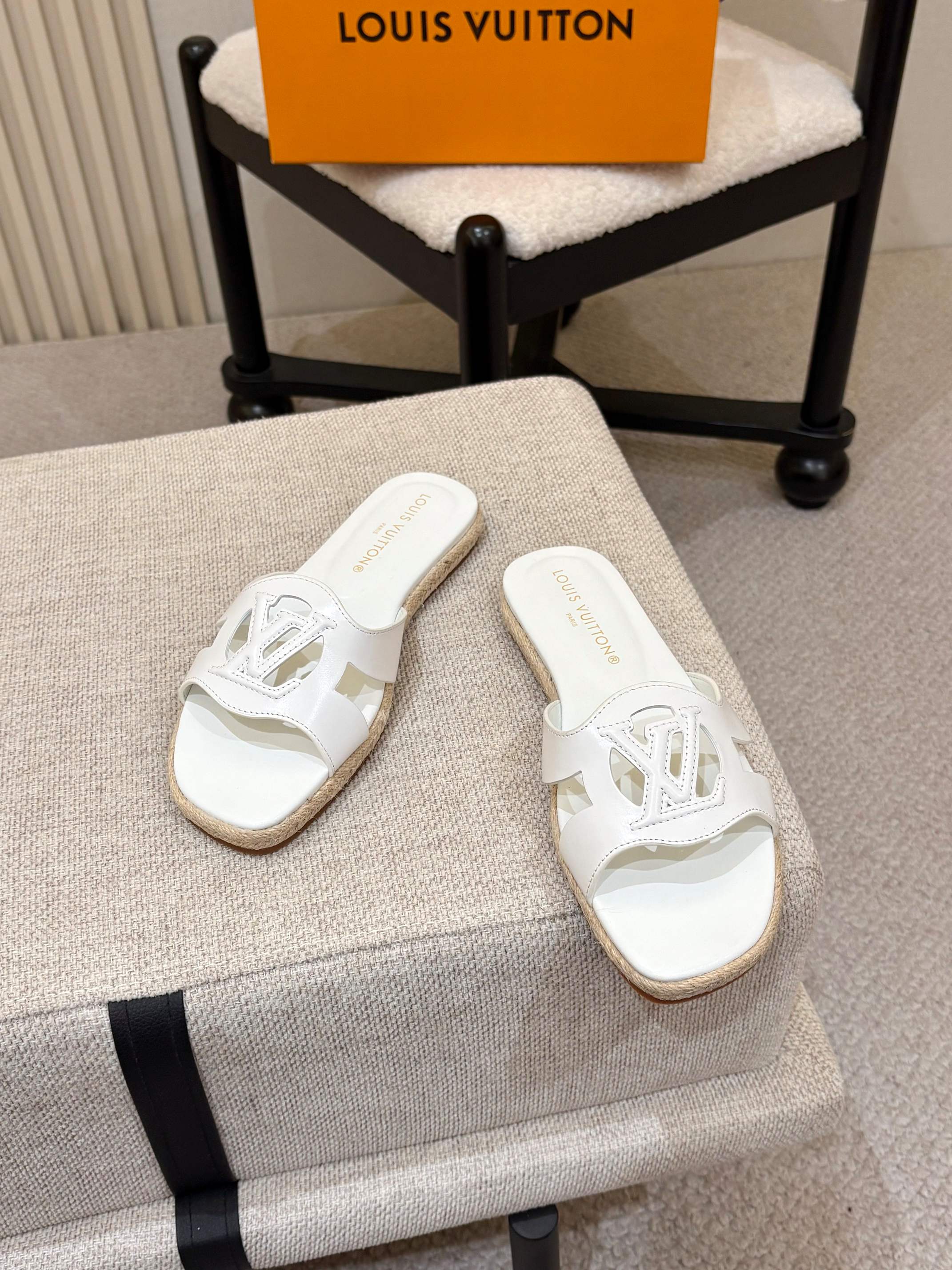 LV Isola Flat Mule Espadrille White Cowhide 847117