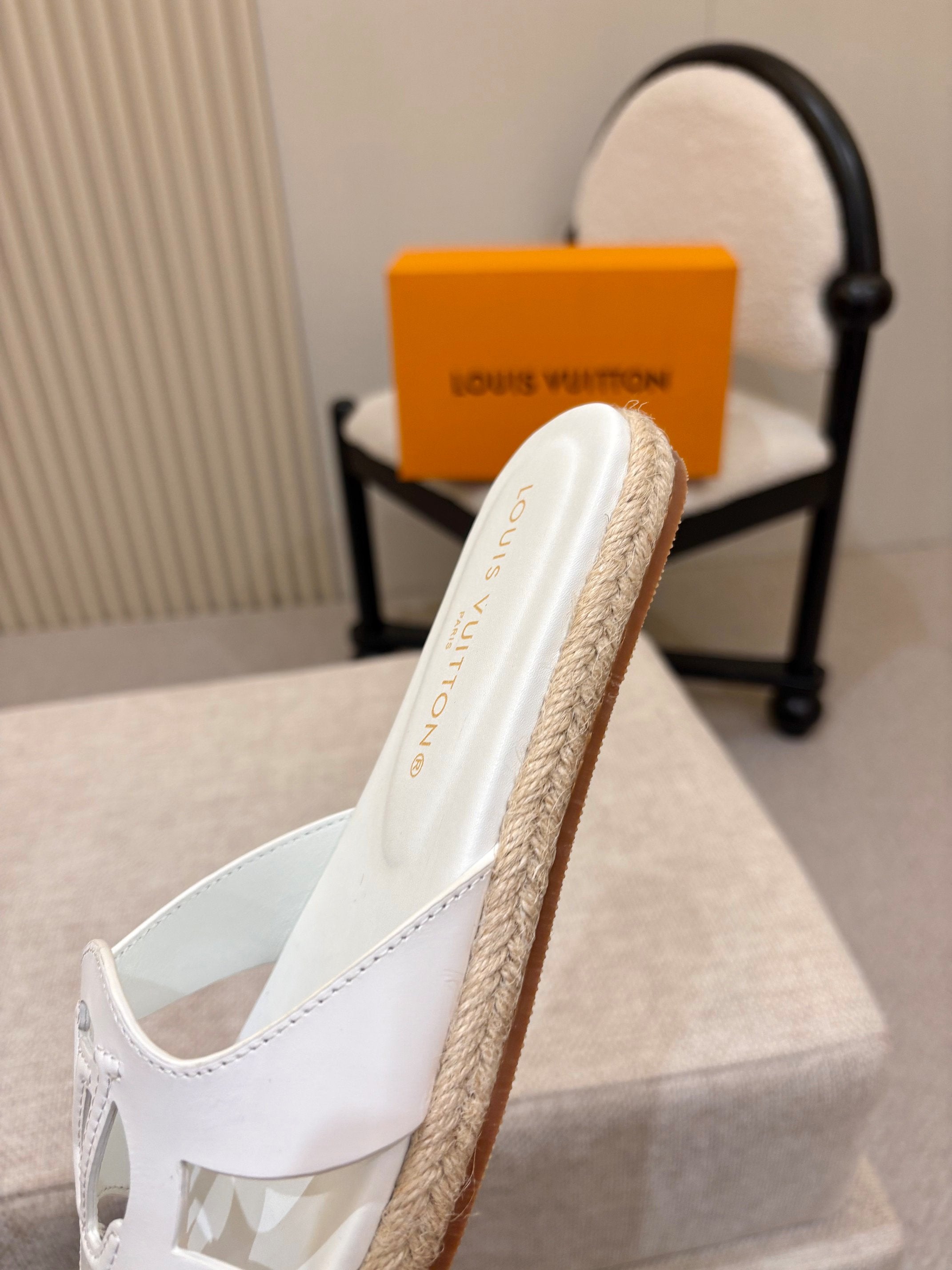 LV Isola Flat Mule Espadrille White Cowhide 847117