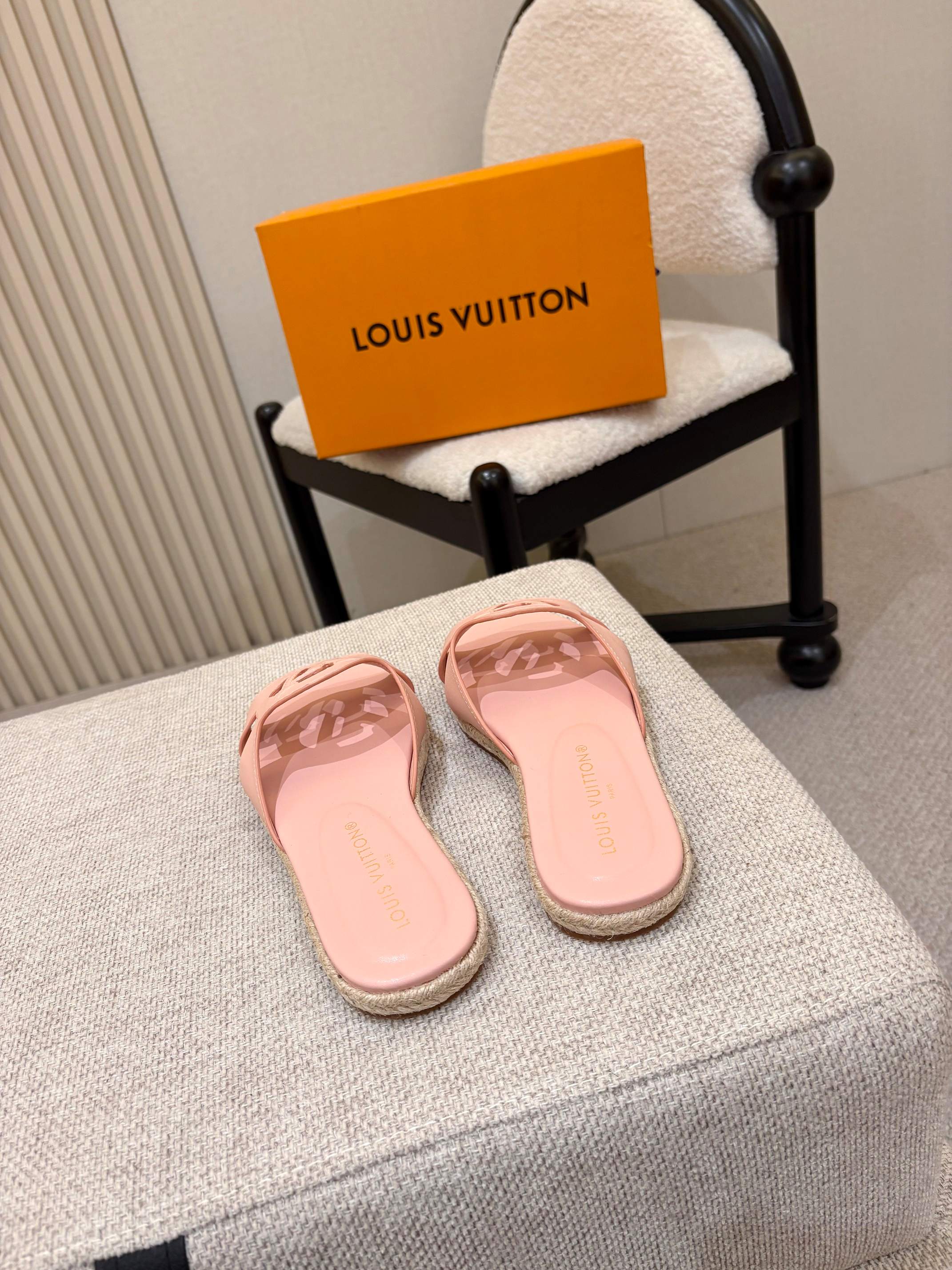 LV Isola Flat Mule Espadrille Light Pink Cowhide 847119