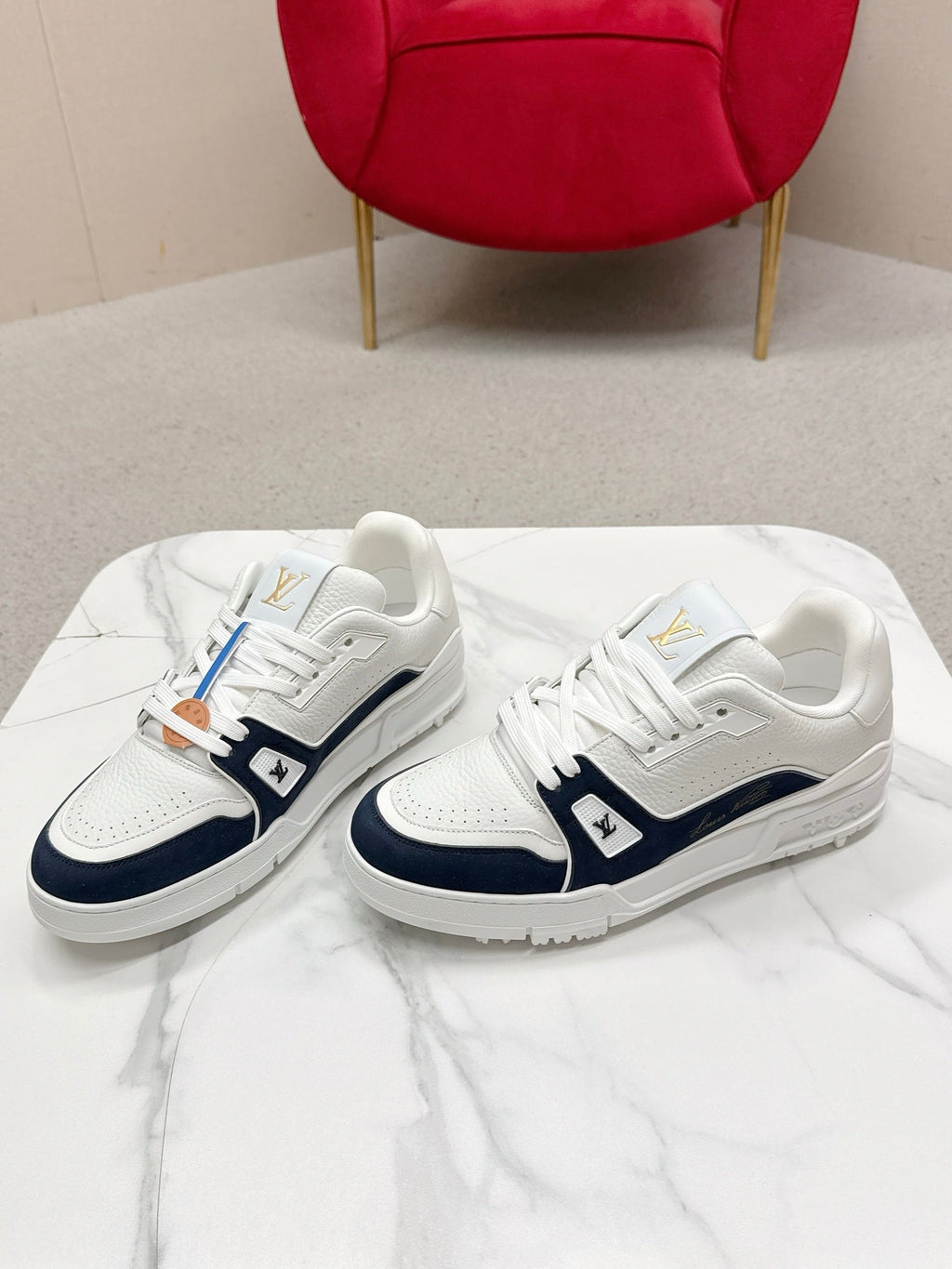 LV Trainer Sneaker White Black Cowhide 859360