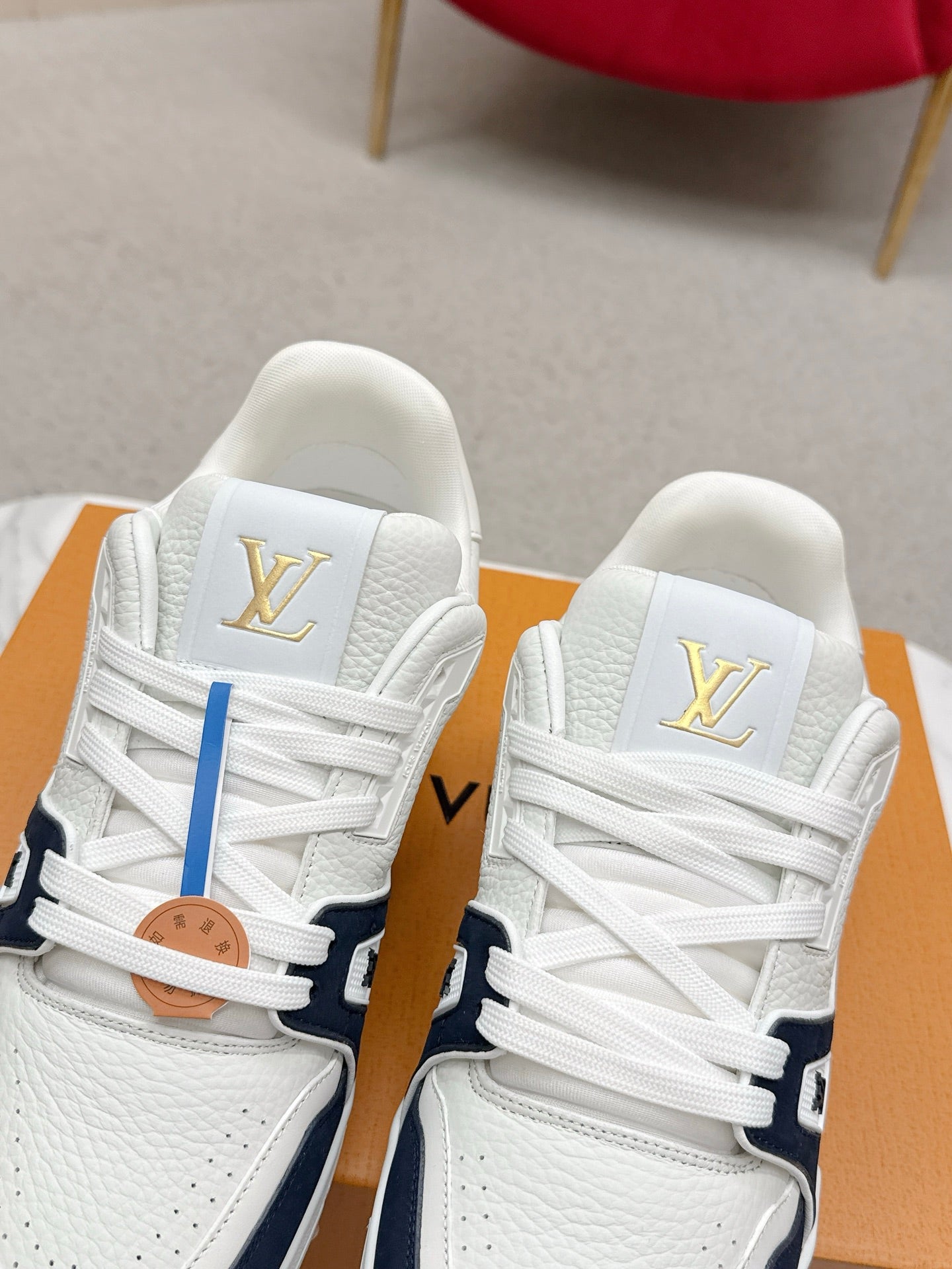 LV Trainer Sneaker White Black Cowhide 859360
