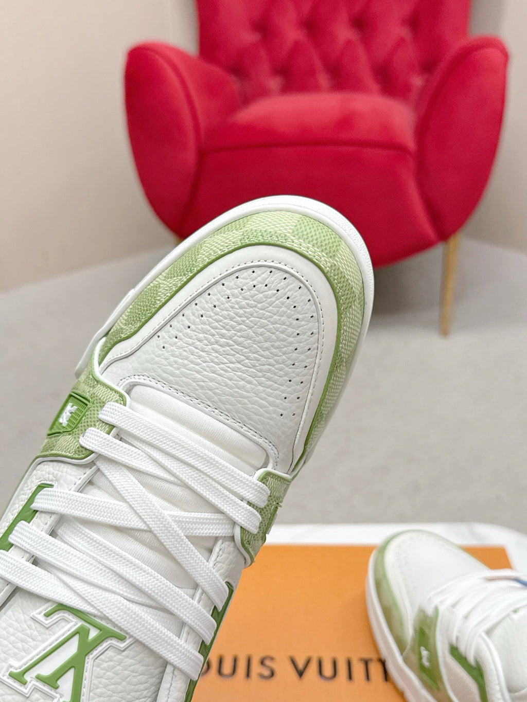 LVxTyler Trainer Green White Cowhide 859361