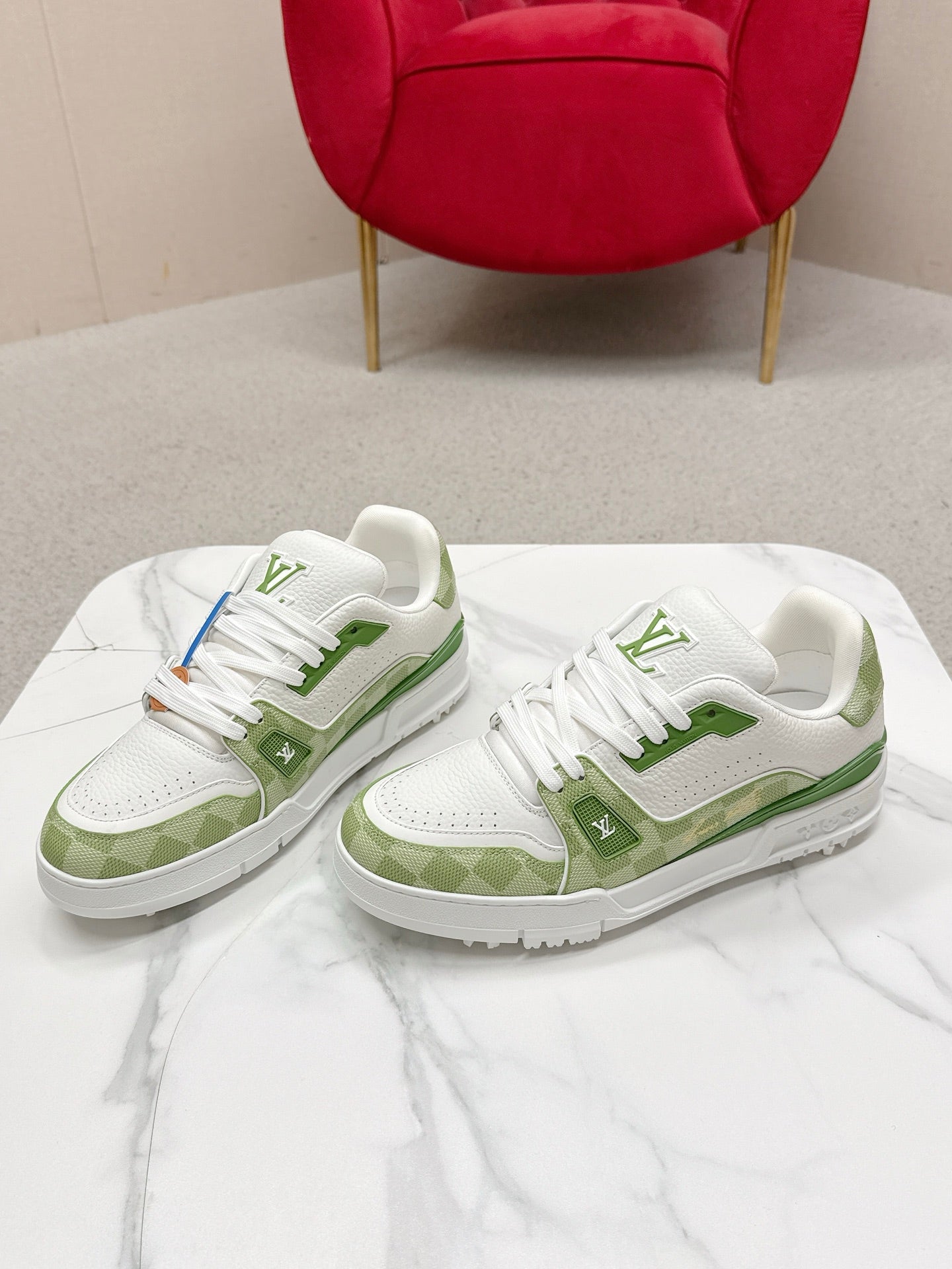 LVxTyler Trainer Green White Cowhide 859361