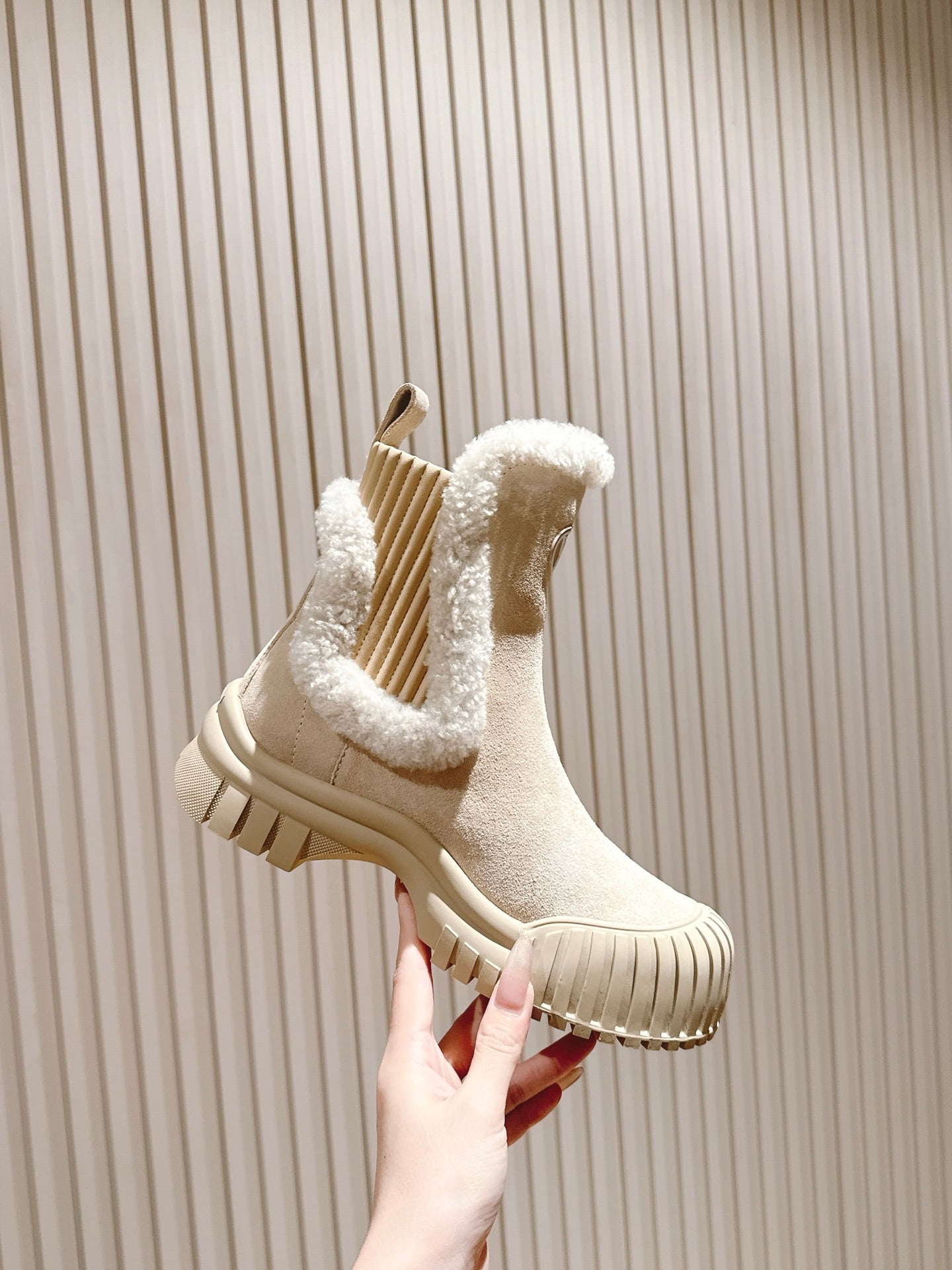 LV Ruby Flat Ankle Boot 50mm Beige Suede & Fur 450347