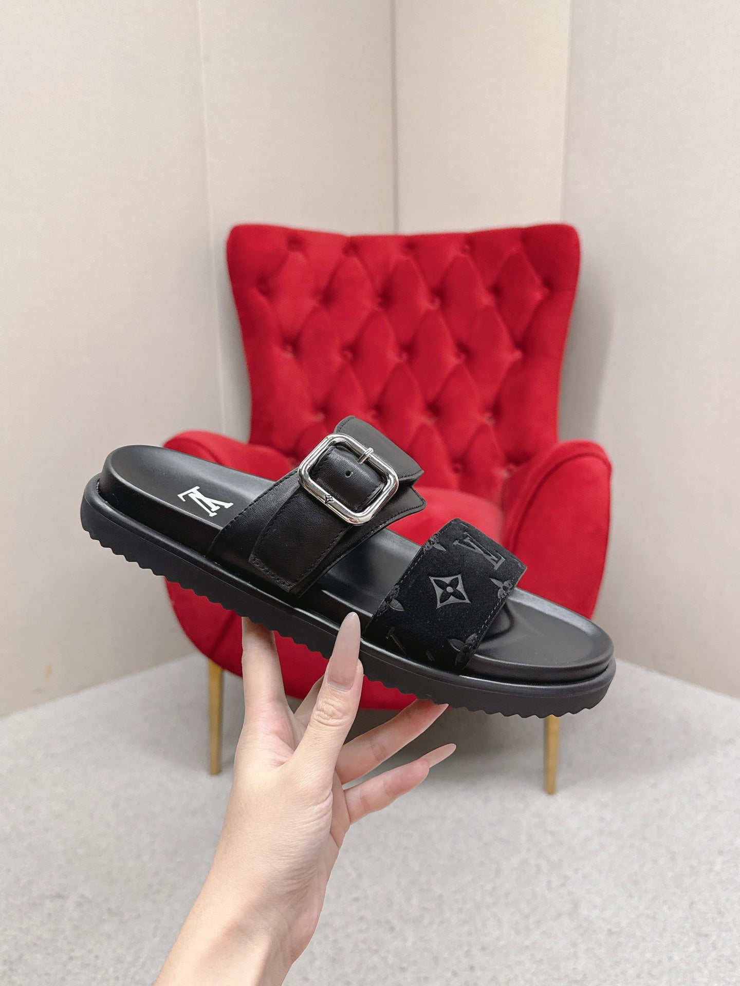LV Venice Mule Black Sliver Suede 859349