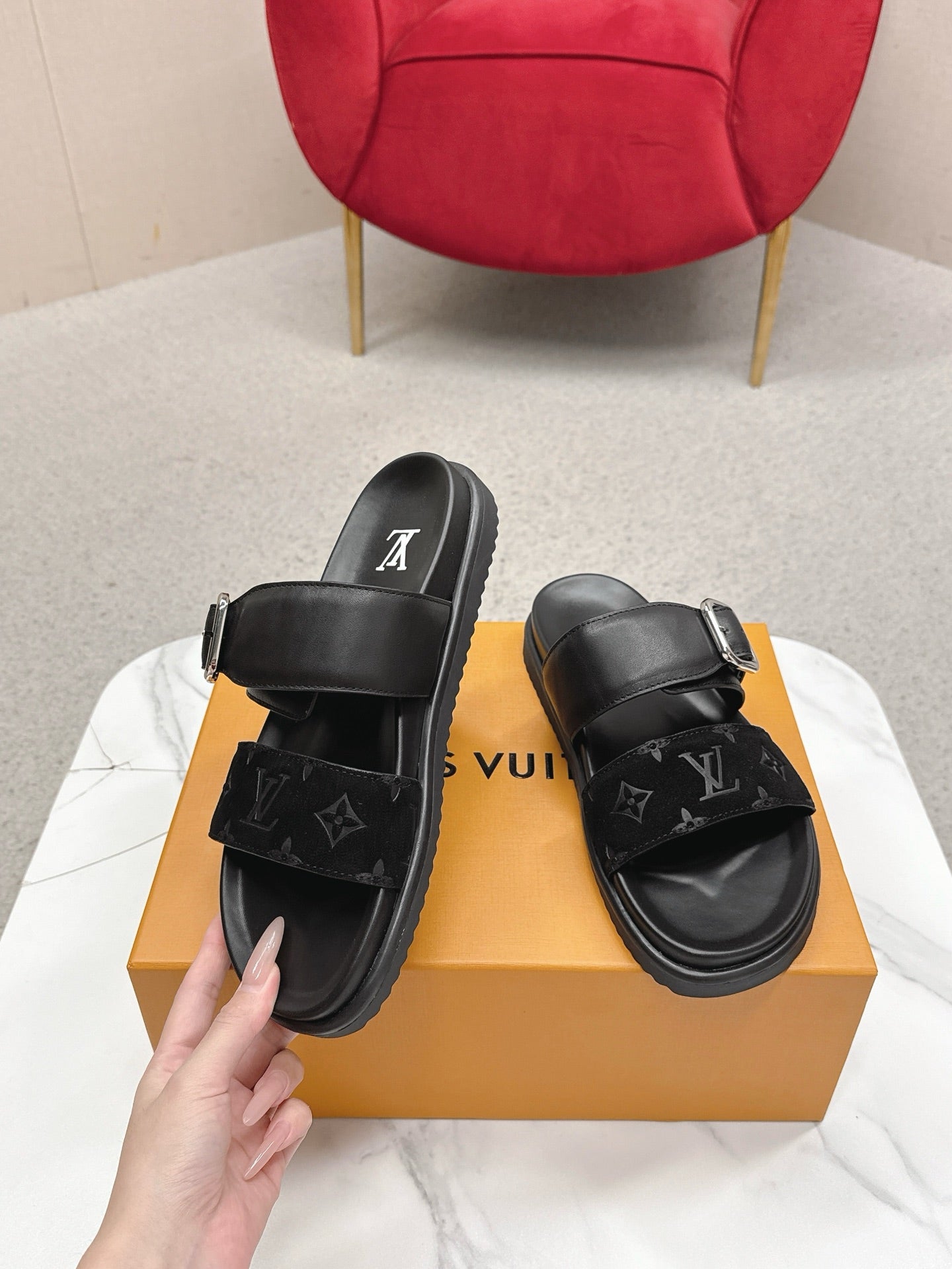LV Venice Mule Black Sliver Suede 859349