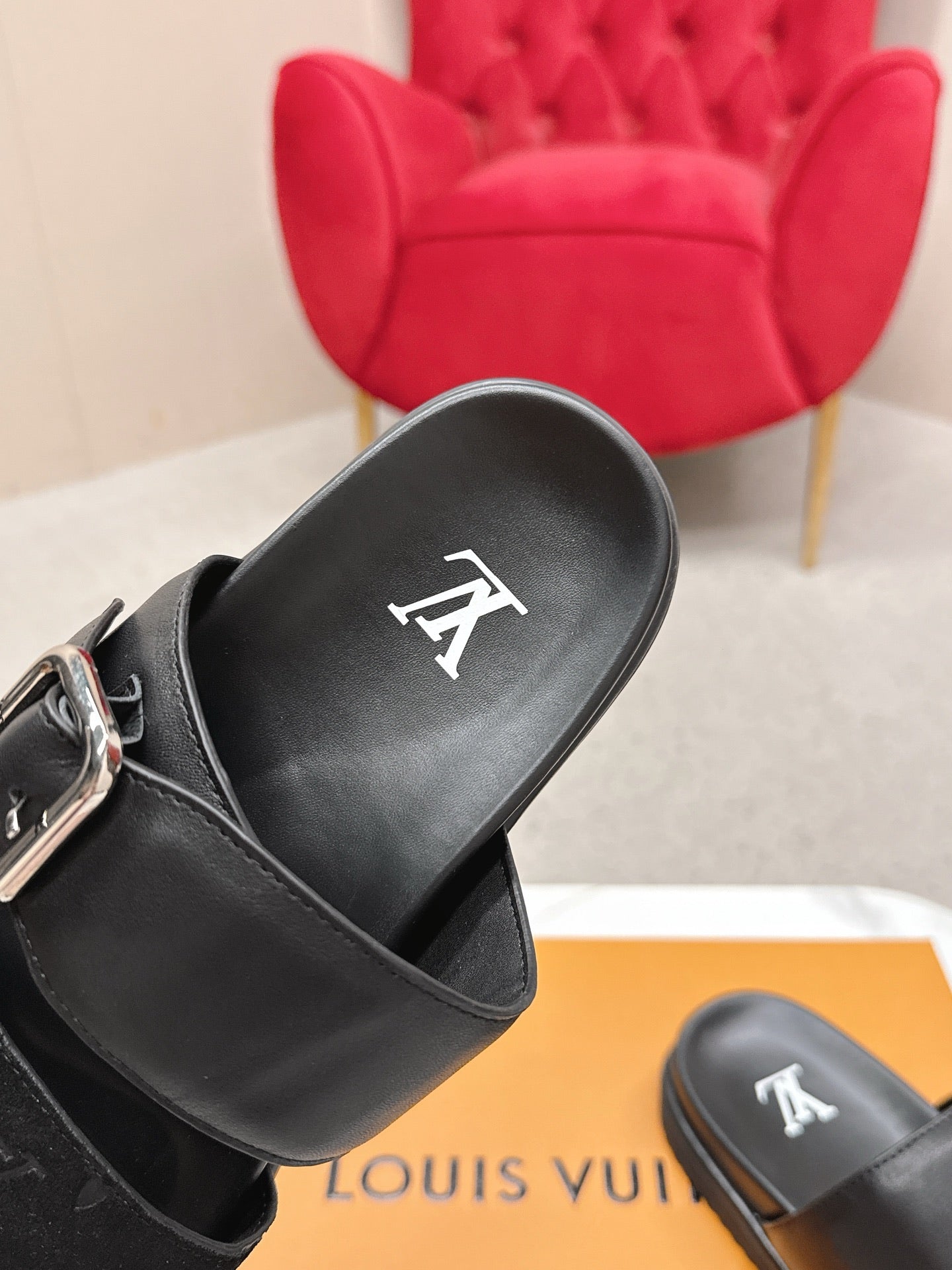 LV Venice Mule Black Sliver Suede 859349
