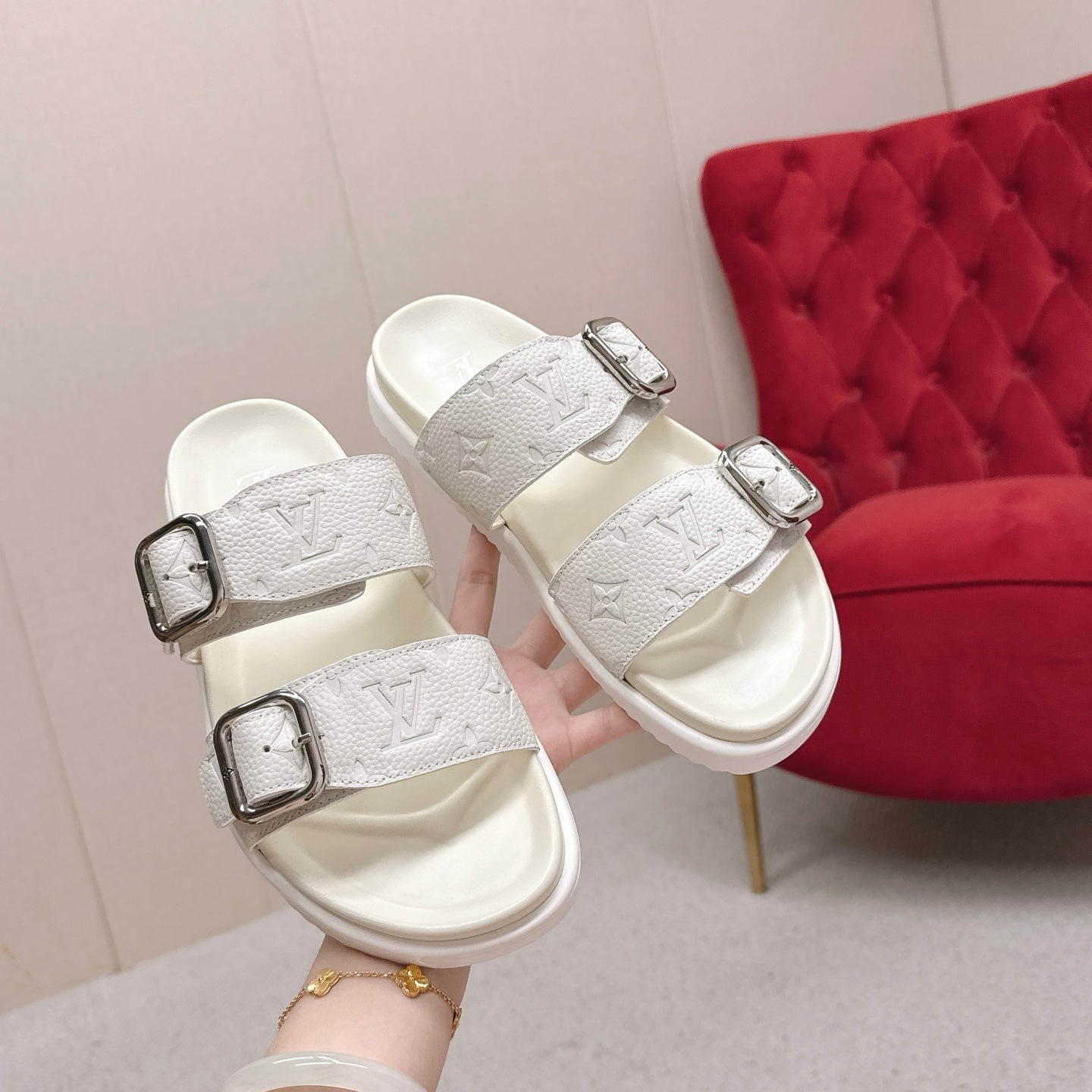 LV Venice Mule White Grain Cowhide 859352