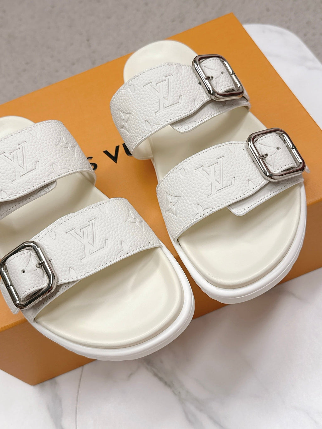 LV Venice Mule White Grain Cowhide 859352