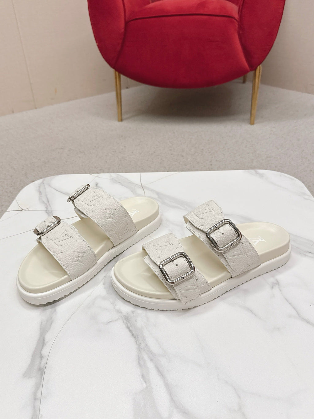 LV Venice Mule White Grain Cowhide 859352