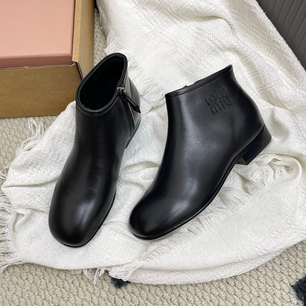 Miumiu 25 Chelsea Short Boot Black Cowhide 511541