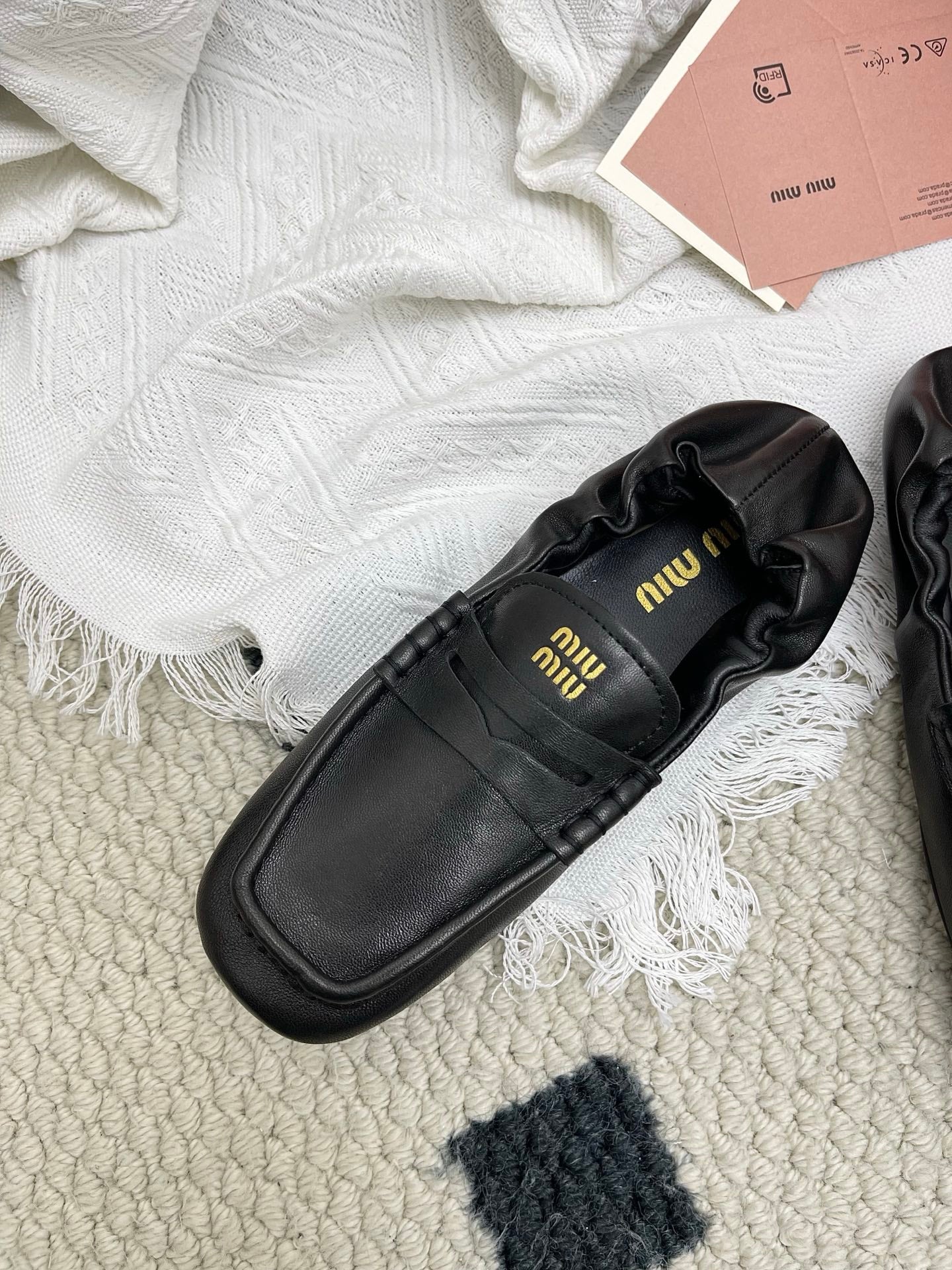 Miu Ruches Black Leather 611334