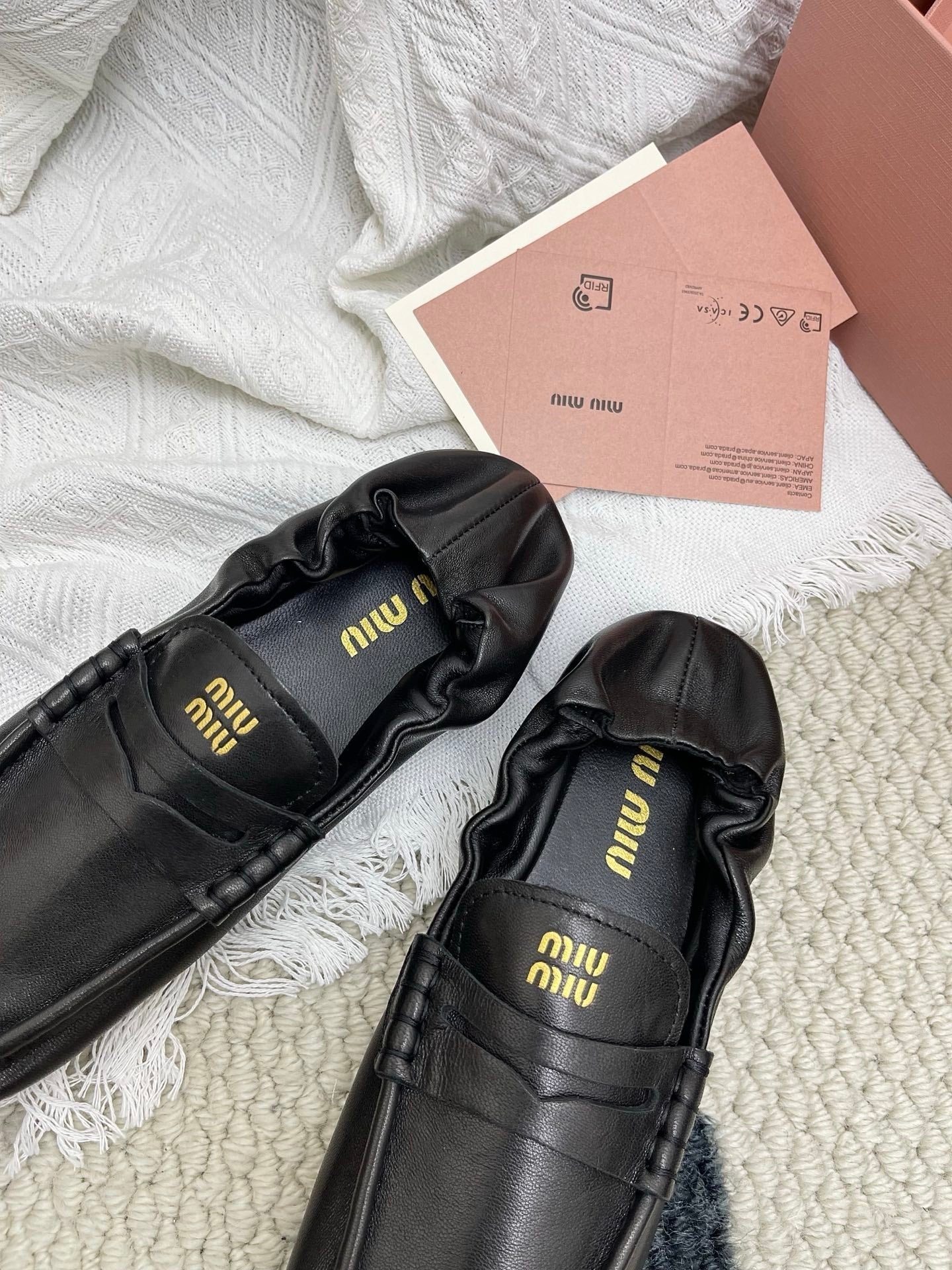 Miu Ruches Black Leather 611334