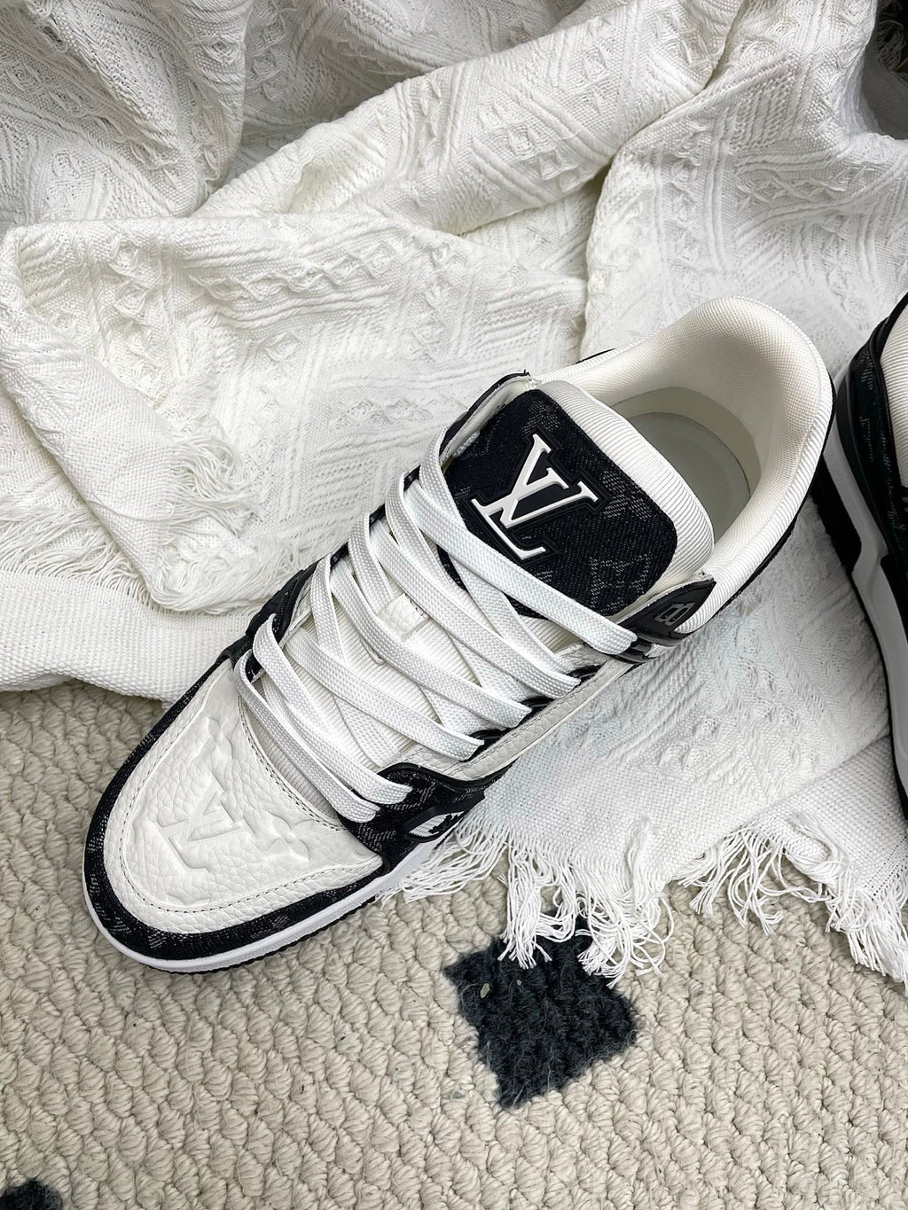 LV Trainer Sneaker White Black Denim Cowhide 611155