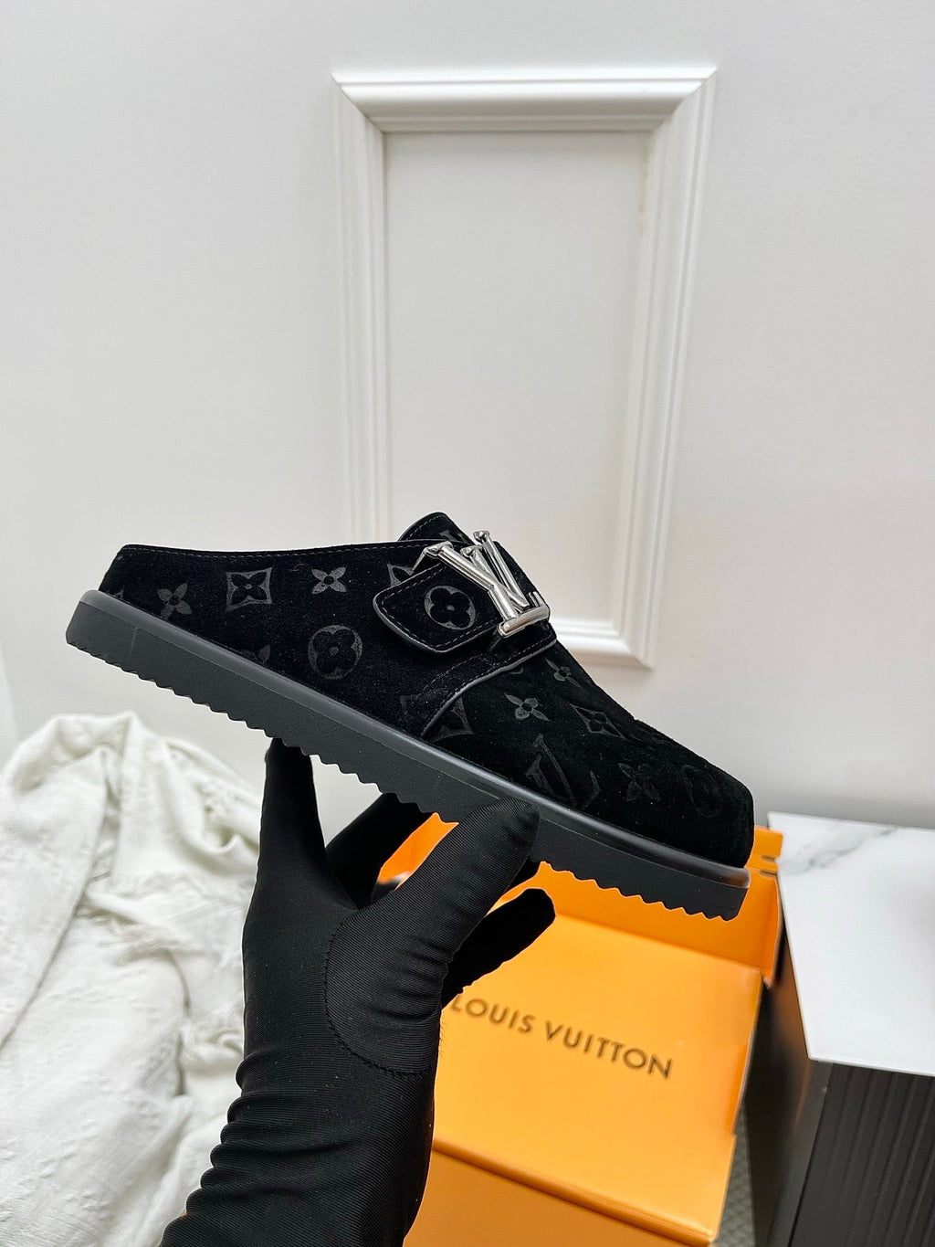 LV Easy Mules Black Suede 845265
