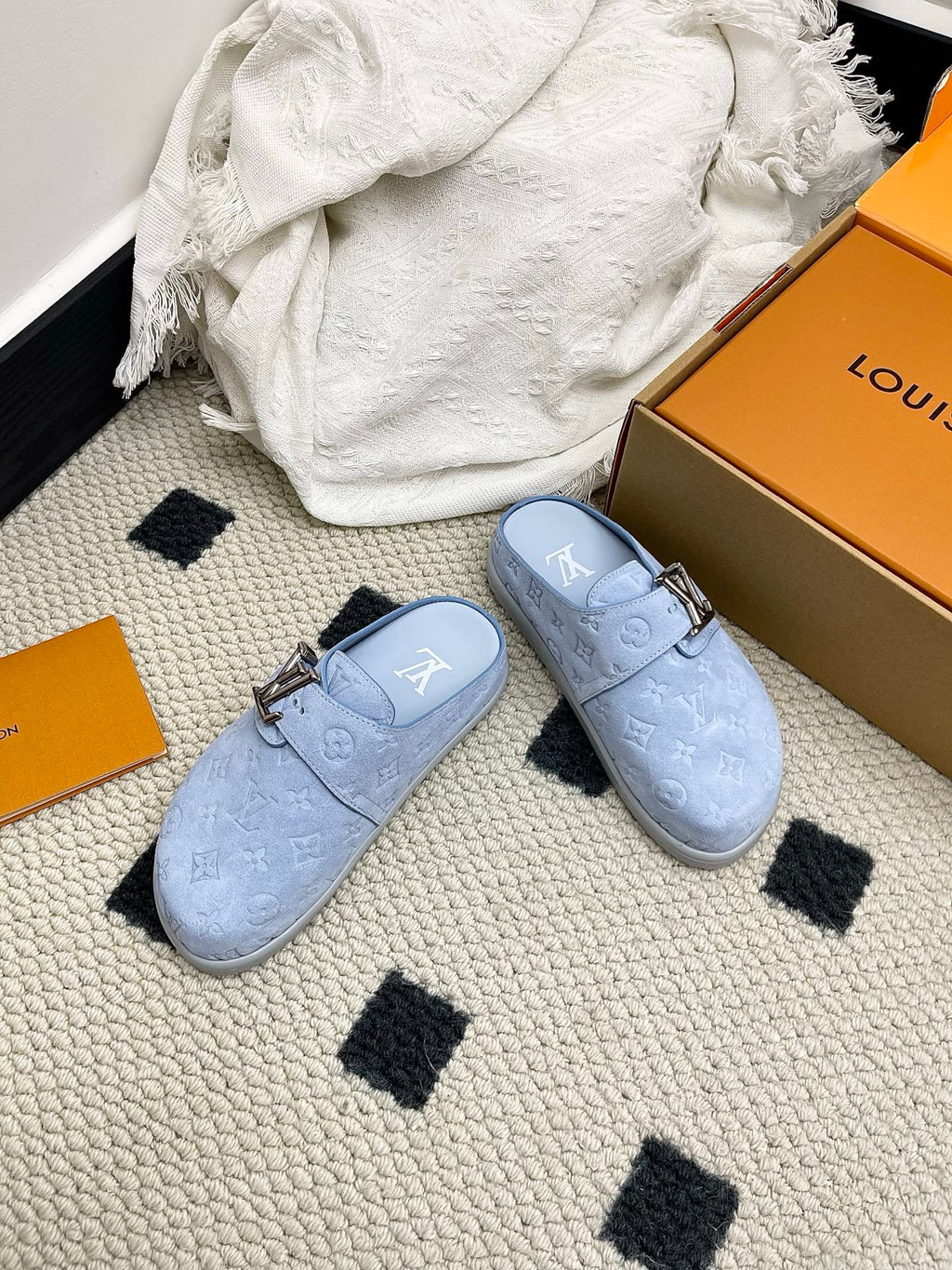 LV Easy Mules Stale Blue Suede 845270