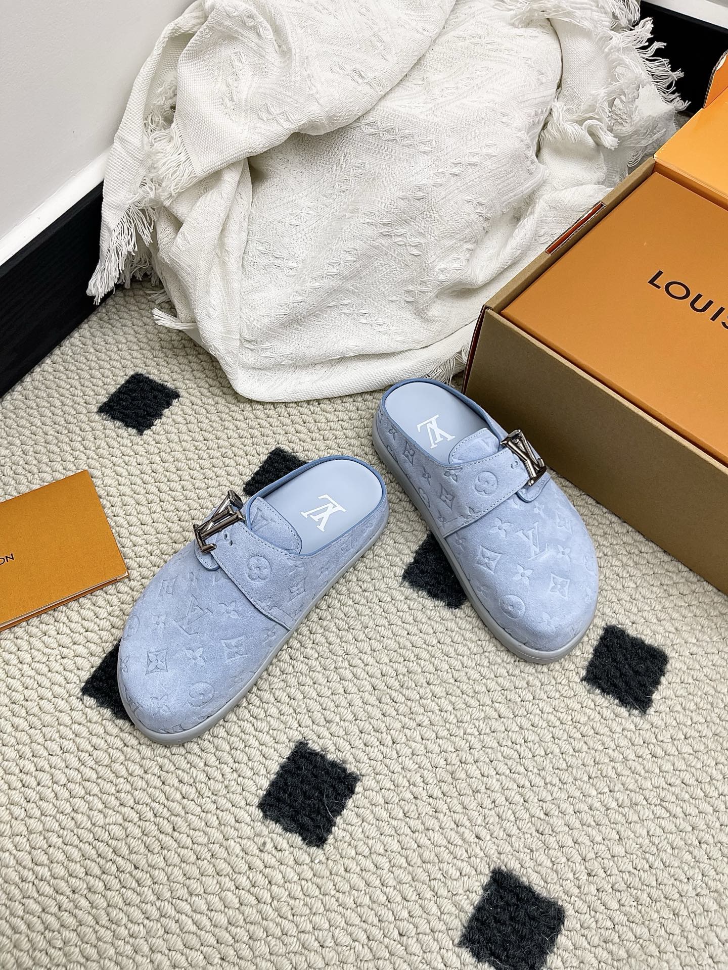 LV Easy Mules Stale Blue Suede 845270