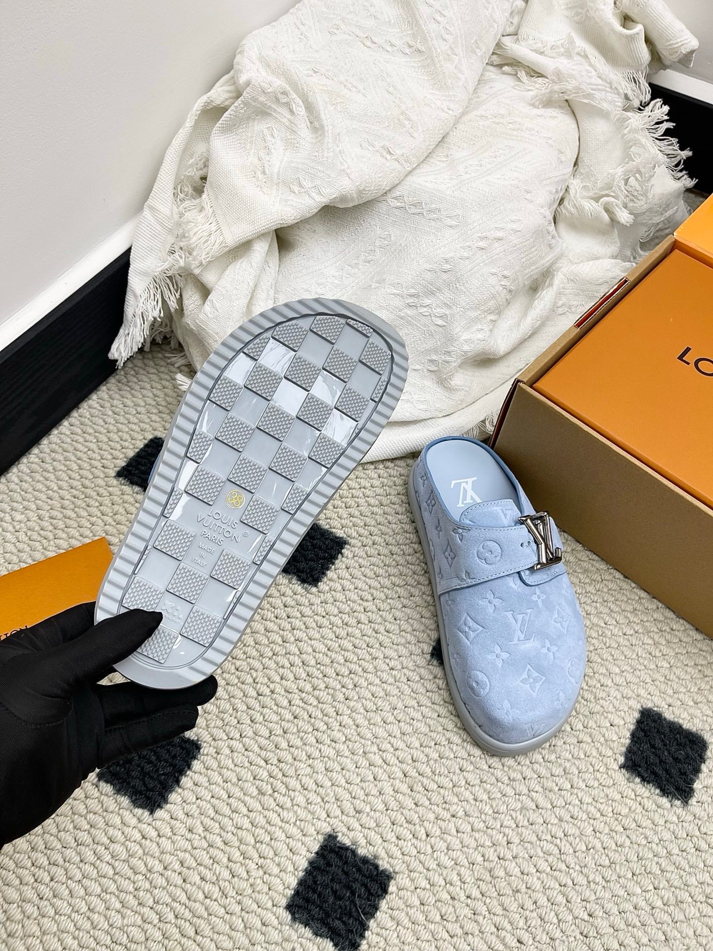 LV Easy Mules Stale Blue Suede 845270