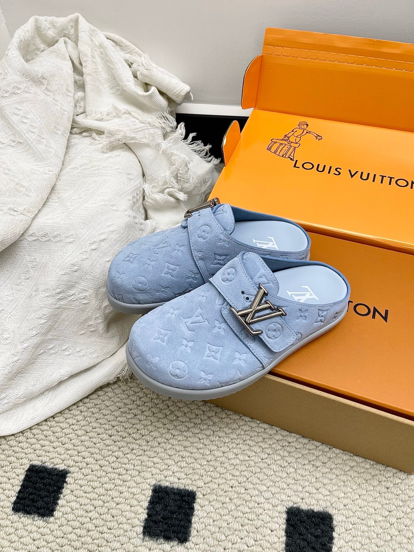 LV Easy Mules Stale Blue Suede 845270