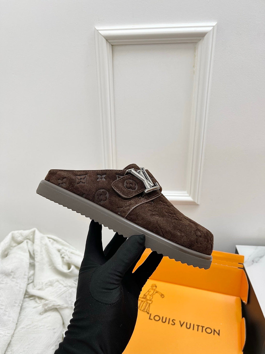 LV Easy Mules Coffee Suede 845271