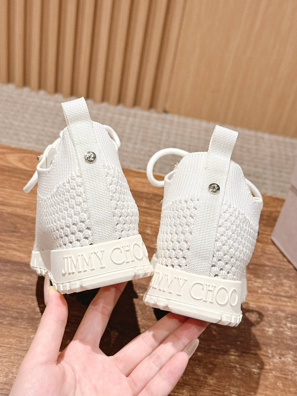 Jimmy Veles Pearl-Embellished Sneakers White Lace Rubber 400160
