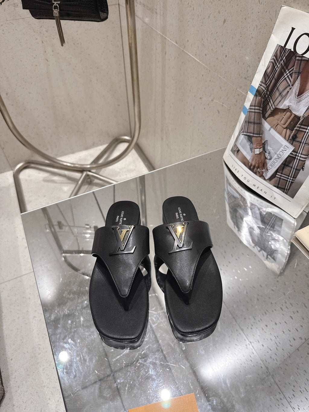 LV Mare Thong Flat Black Sheepskin 849341