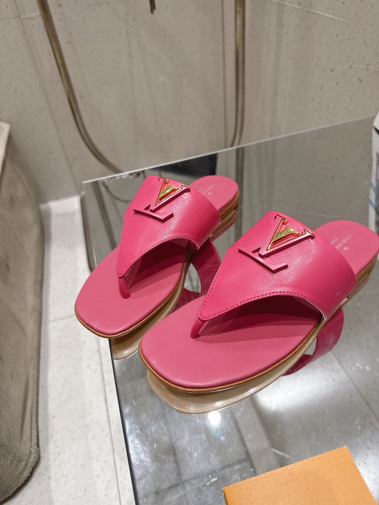 LV Mare Thong Flat Hot Pink Sheepskin 849342