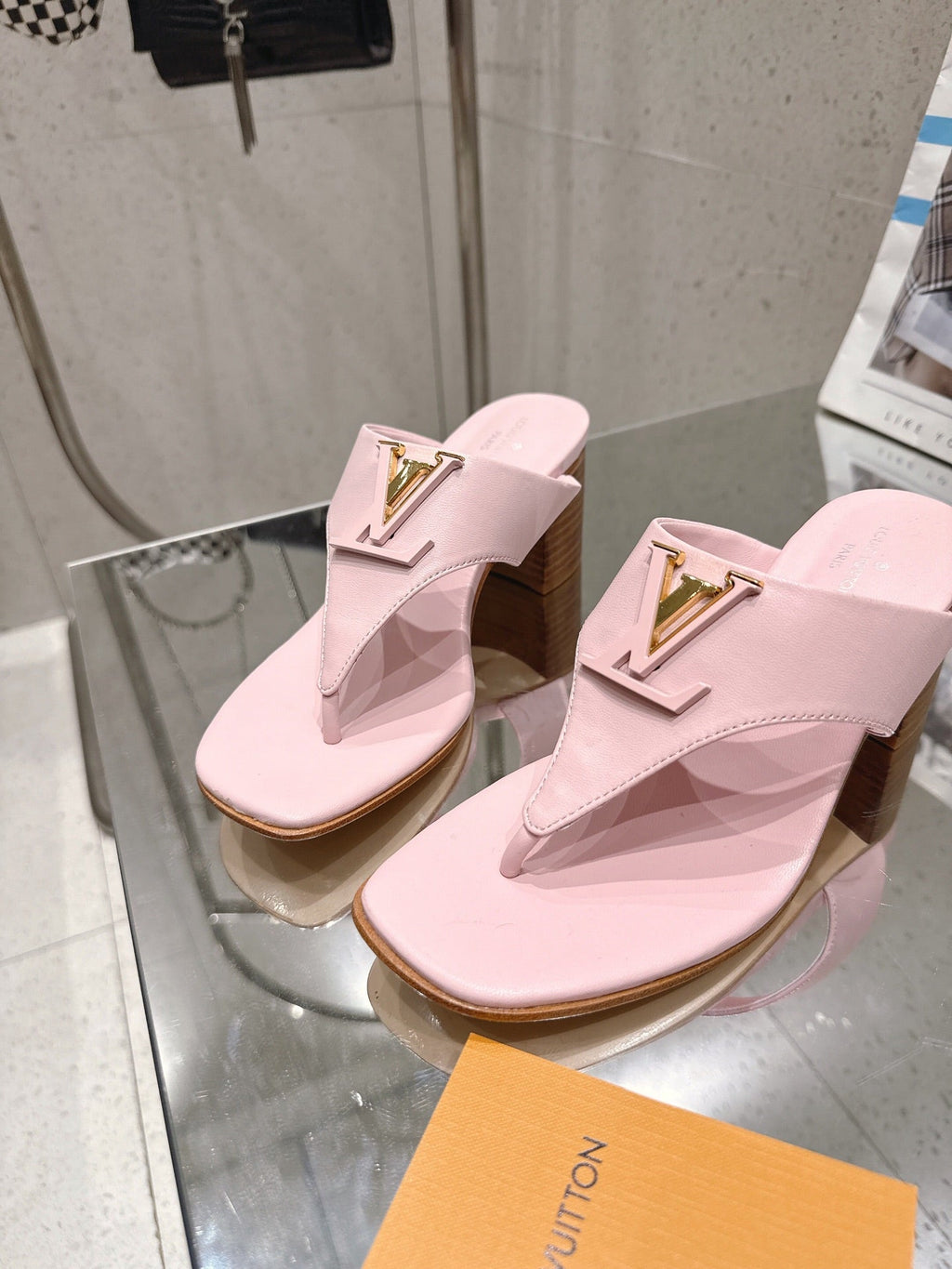 LV Mare Thong 5cm Light Pink Sheepskin 849346