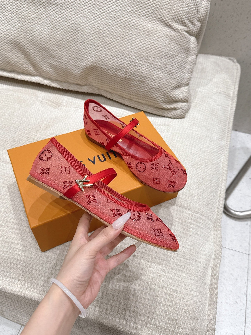 LV 26s Romy Flat Ballerina Red Mesh 849378