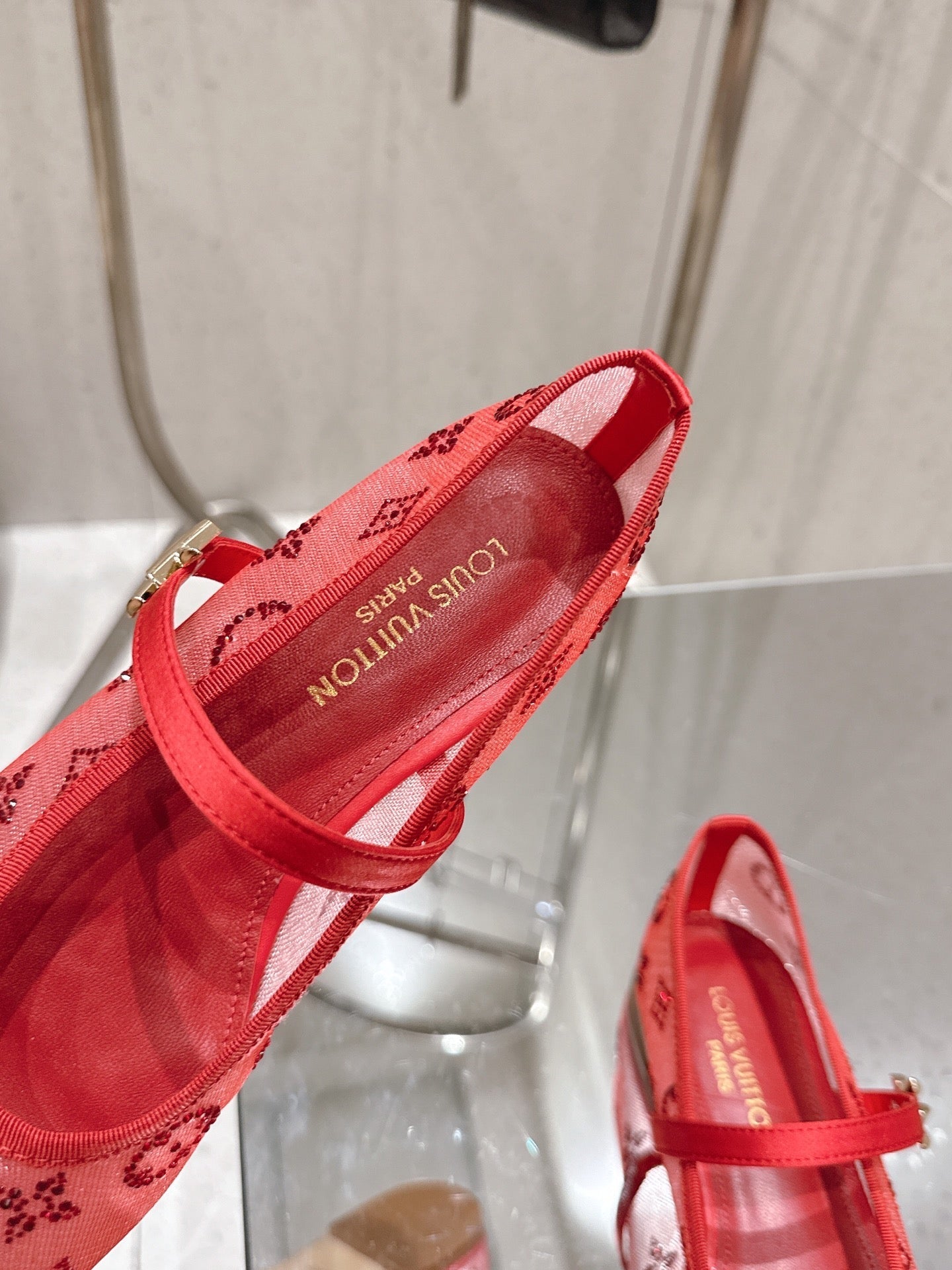 LV 26s Romy Flat Ballerina Red Mesh 849378