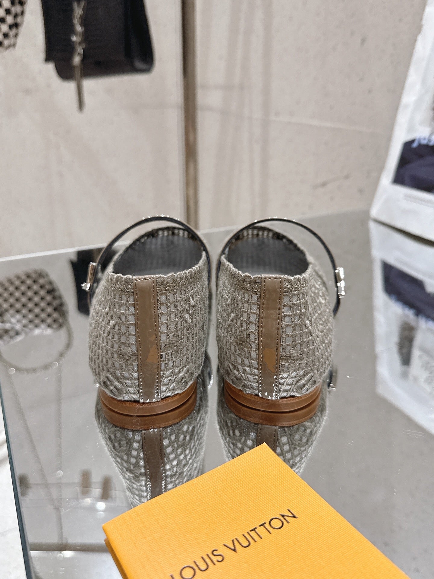 LV Romy Flat Ballerina Taupe Mesh 849380