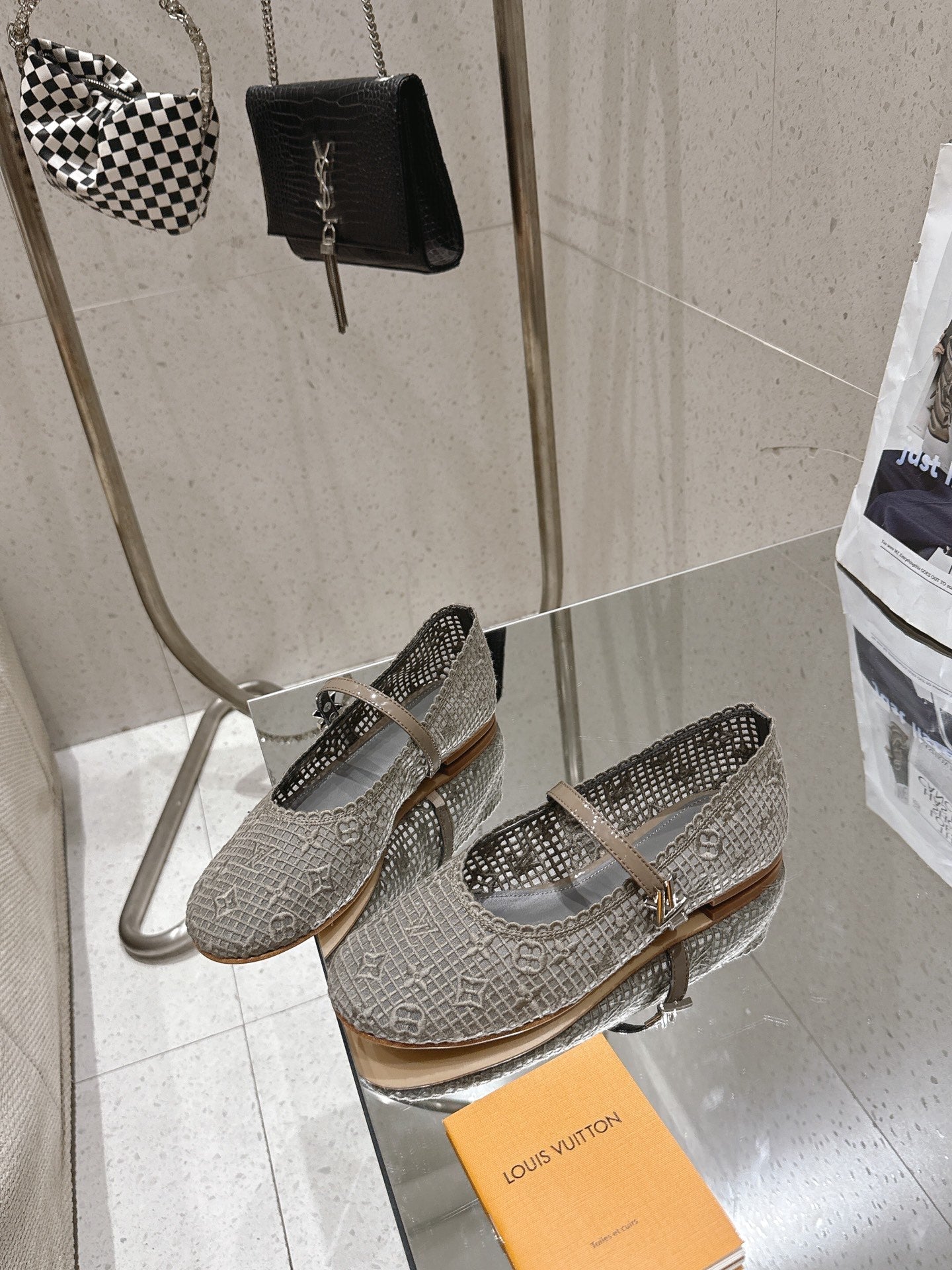LV Romy Flat Ballerina Taupe Mesh 849380