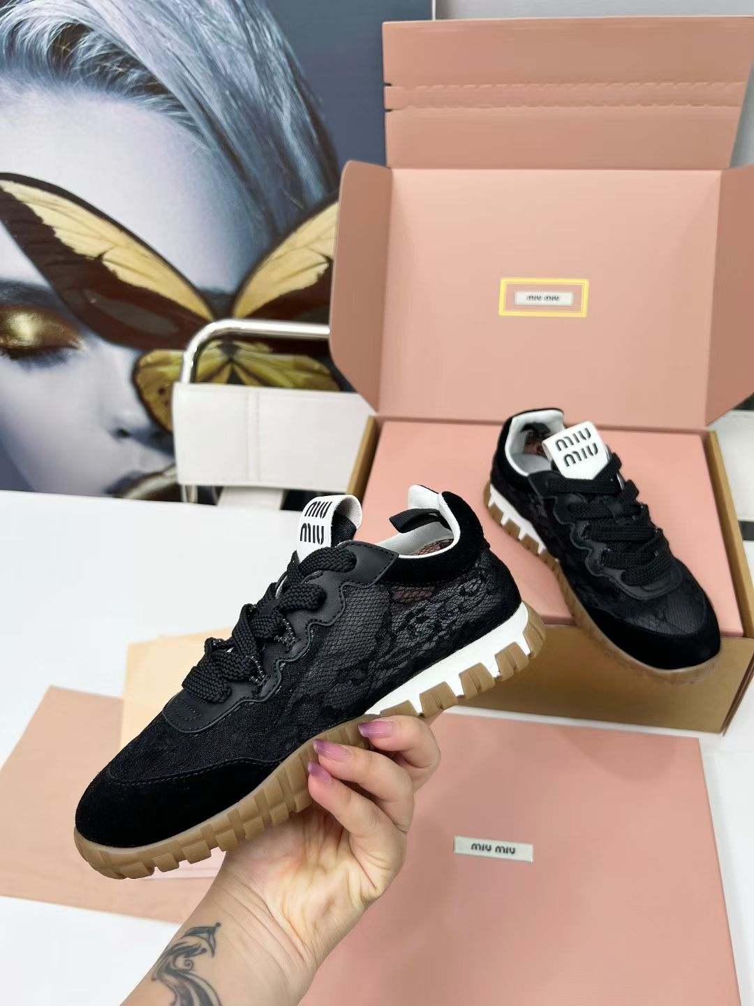 Miu TYRE Sneakers Black Suede Lace 456326