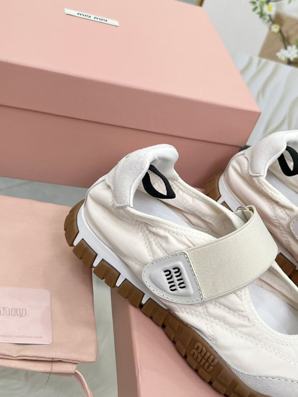 Miu Tyre Ballerina Shoes White Suede Fabric 456343