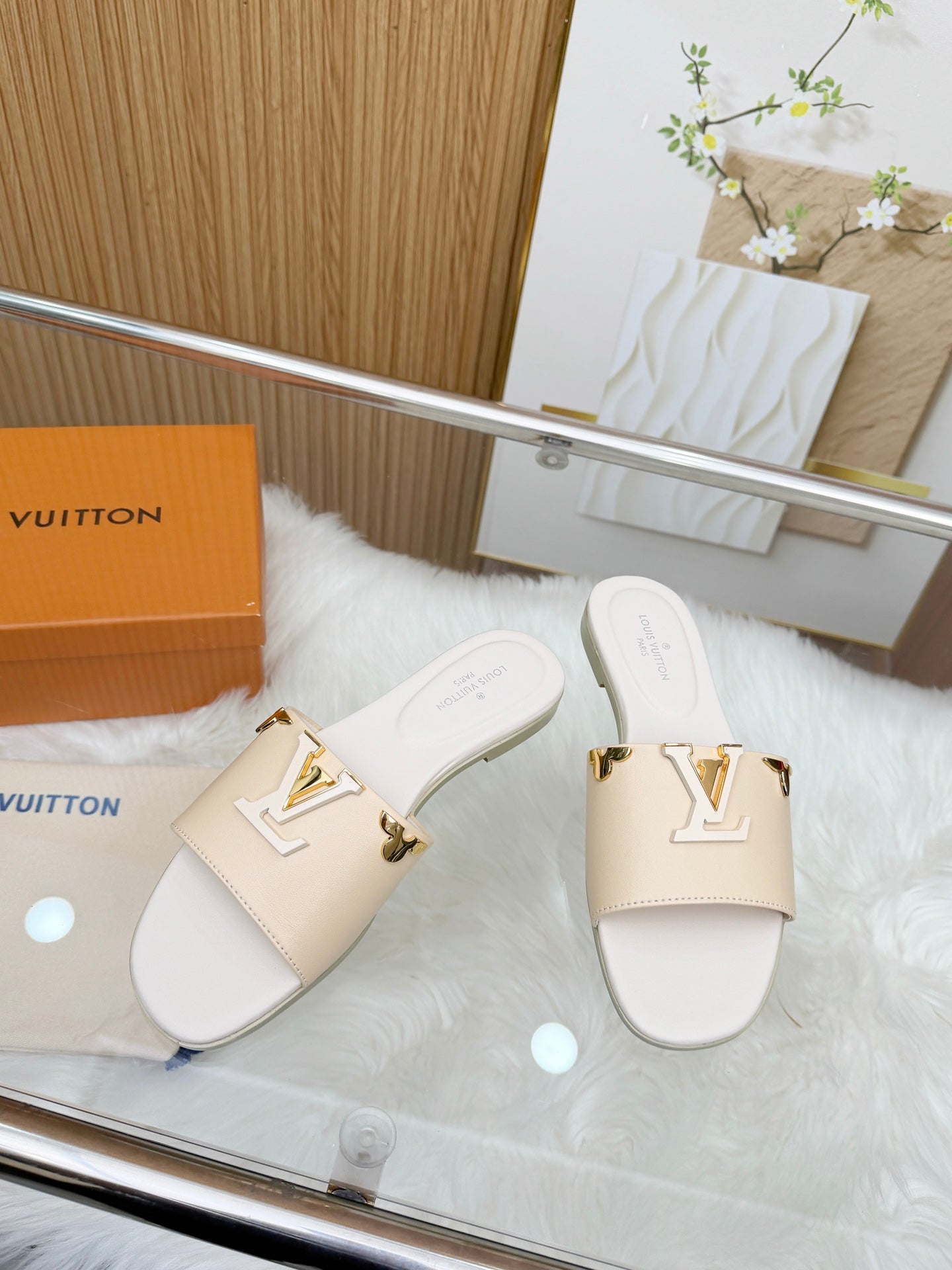LV Mare Flat Mule Light Beige Sheepskin