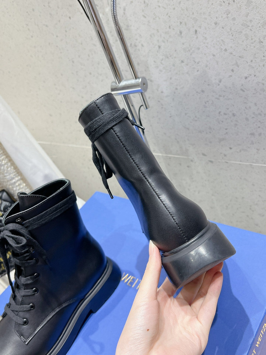 SW  Mckenzee Boot Black Leather 554363