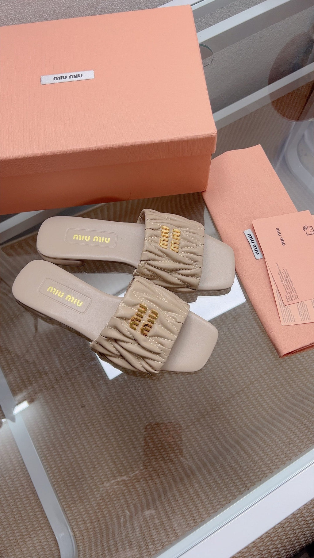 Miu Matelassé Slides Taupe Leather 739551