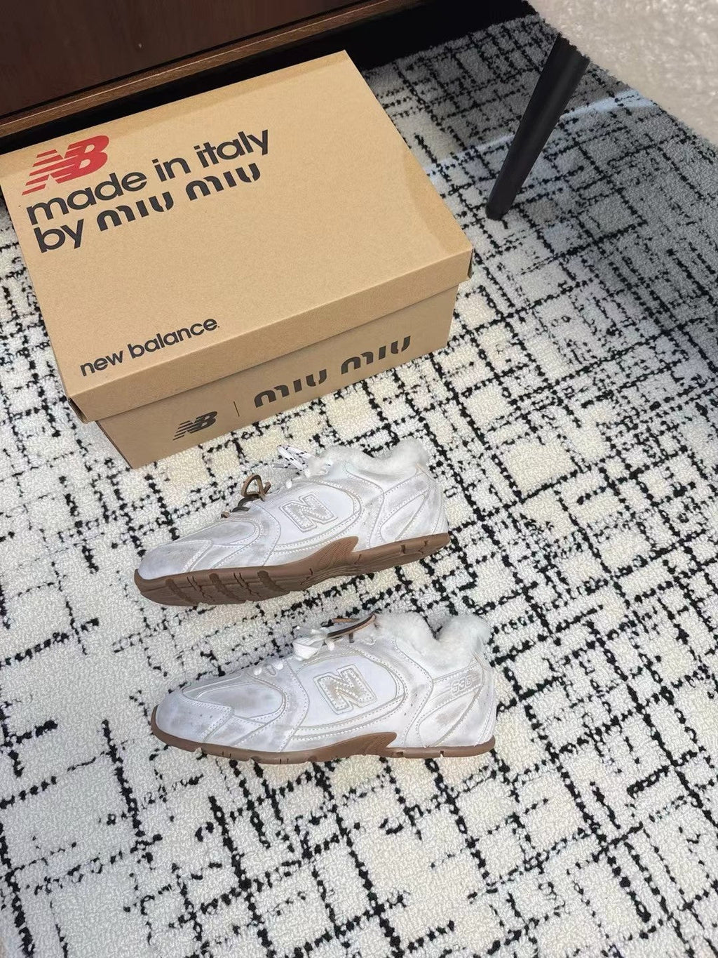 Miu Balance 530 SL Sneakers Fleece Lining White Retro Suede