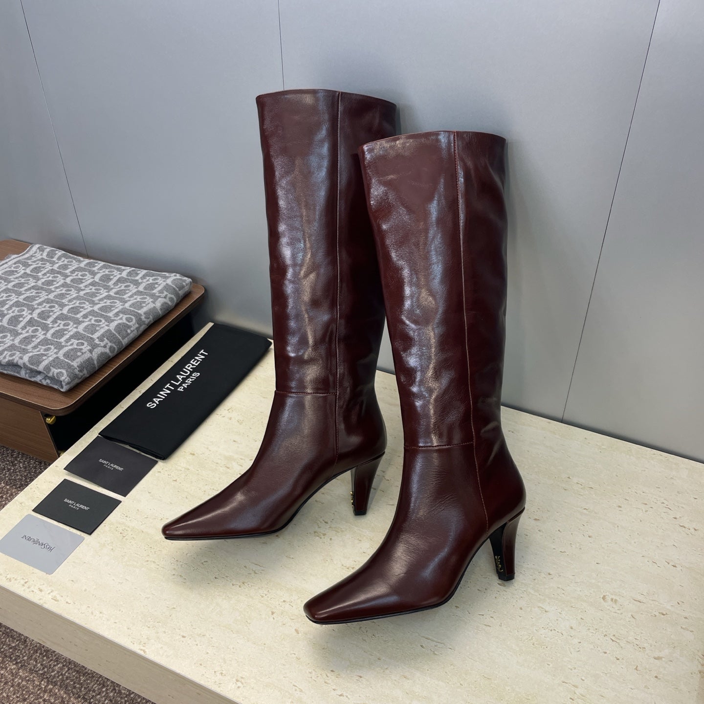 YSL Jill Boots 75mm Burgundy Smooth Cafskin 551933