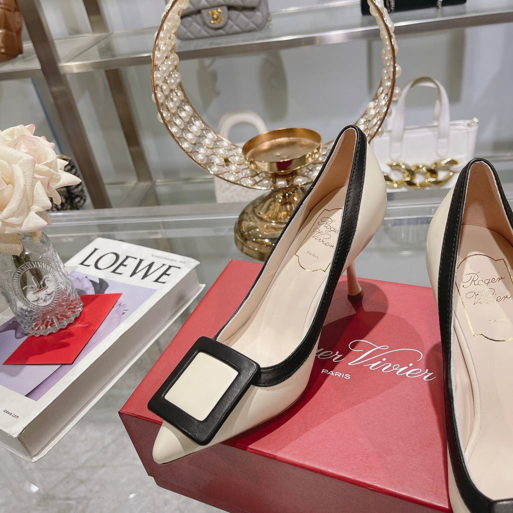 Belle Viv Metal Buckle Pumps 85 White Black Patent Leather