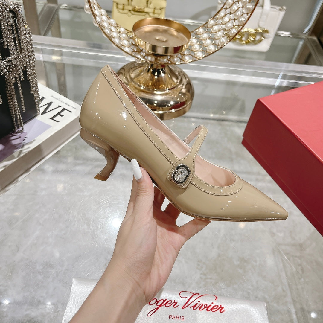 Mary Jane Virgule Pumps 55 Beige Patent Leather
