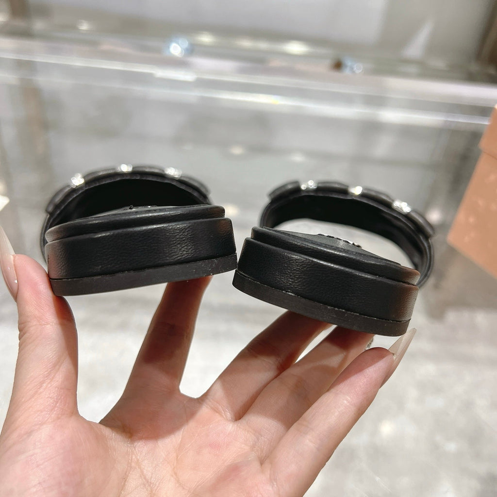 Miu 25C Slippers Black Leather 235286